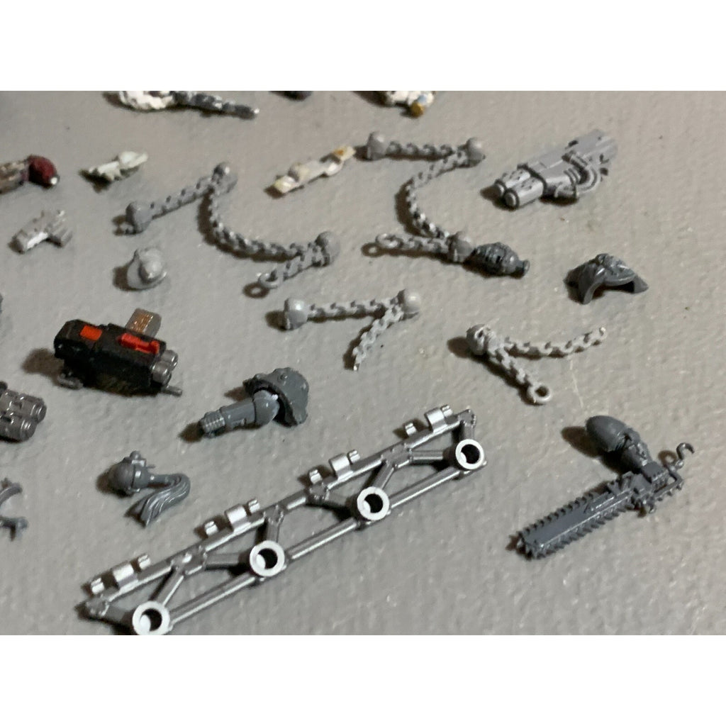 A16811 WARHAMMER 40K SPACE MARINES IMPERIAL & CHAOS BITS LOT GW GAMES WORKSHOP