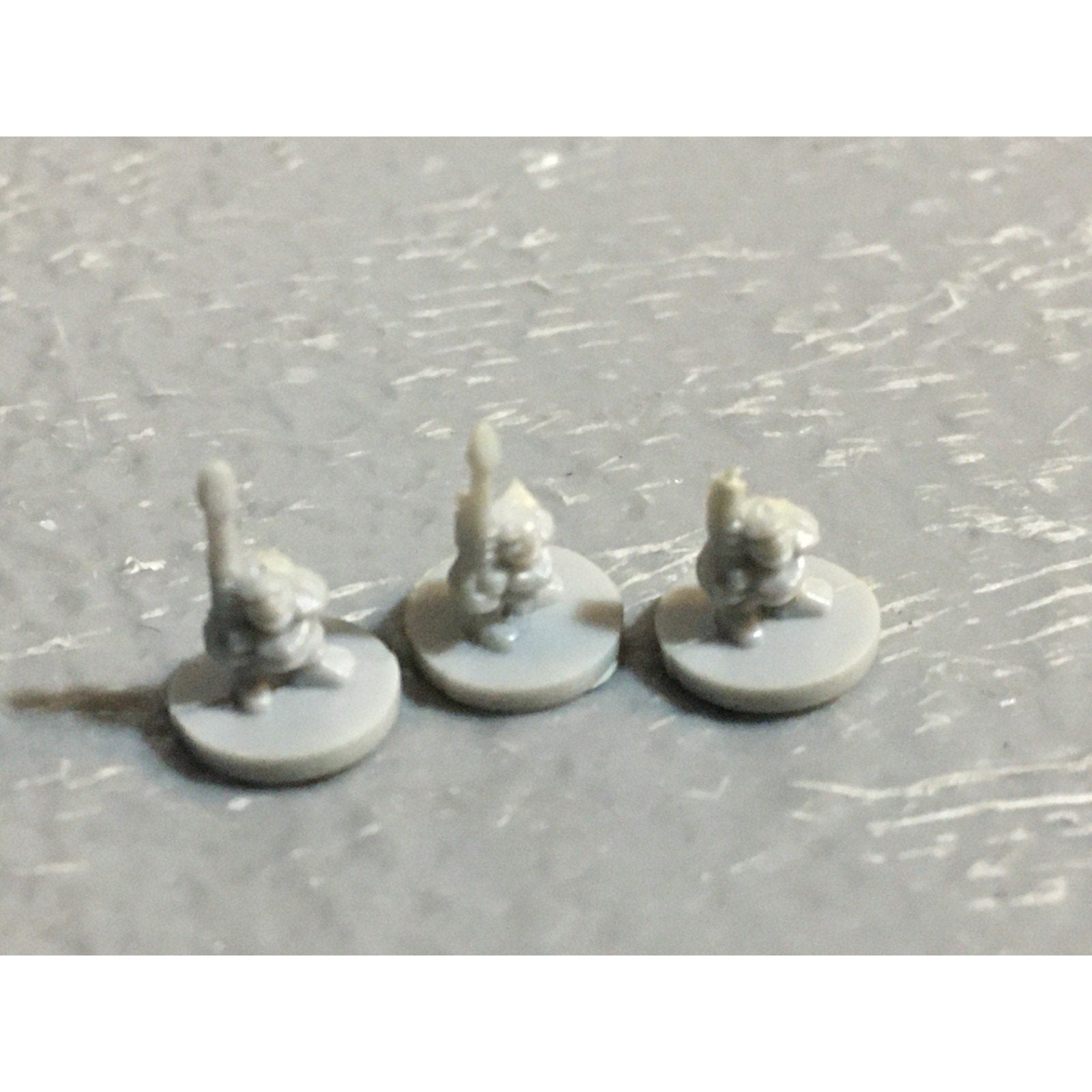 A24574 EPIC 40K IMPERIAL GUARD SQUATS WARRIORS 18 PC + WAR WALKER MISS GUN GW