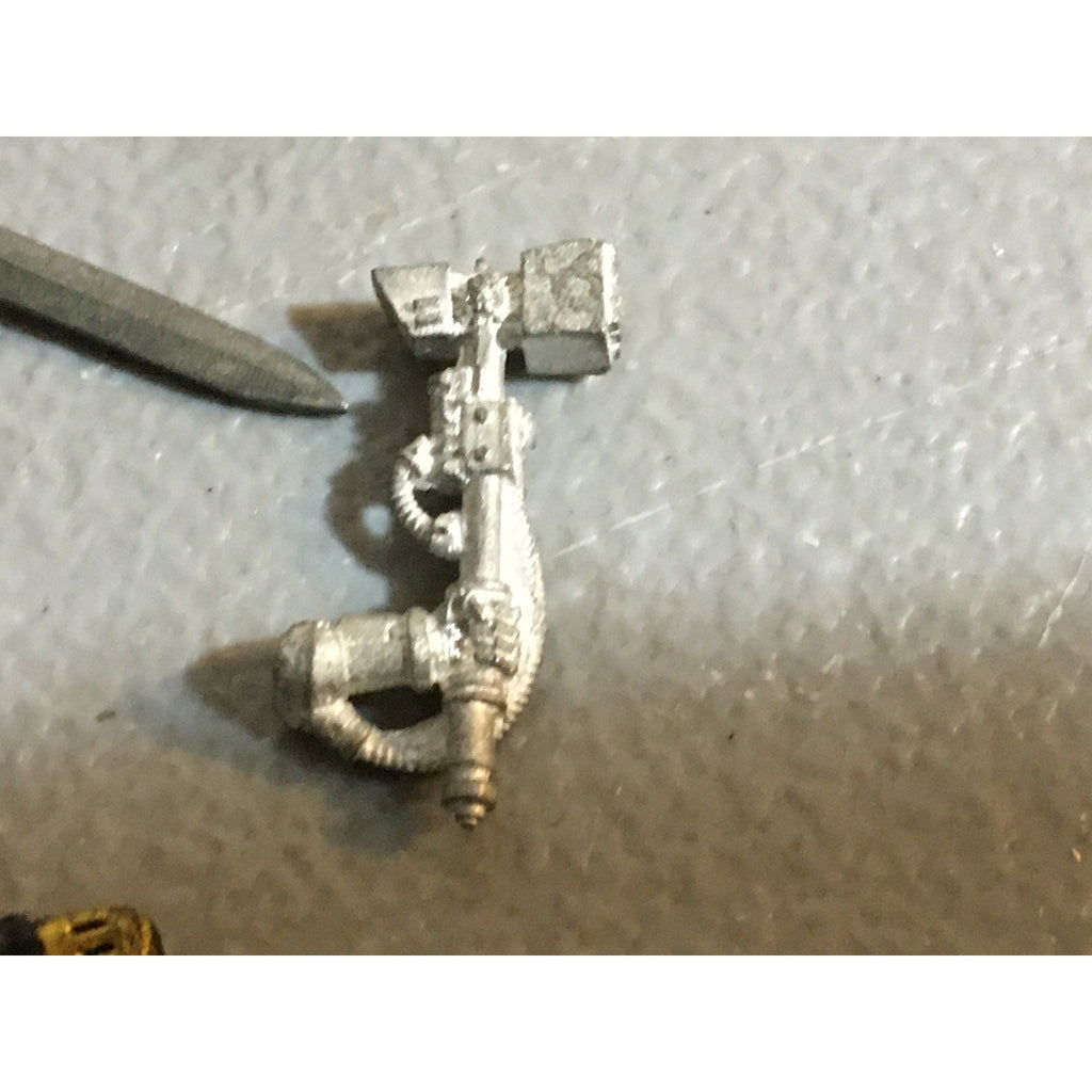 A32485 WARHAMMER 40K SPACE MARINES METAL BIT LOT PLASMA ARM HAMMER GW