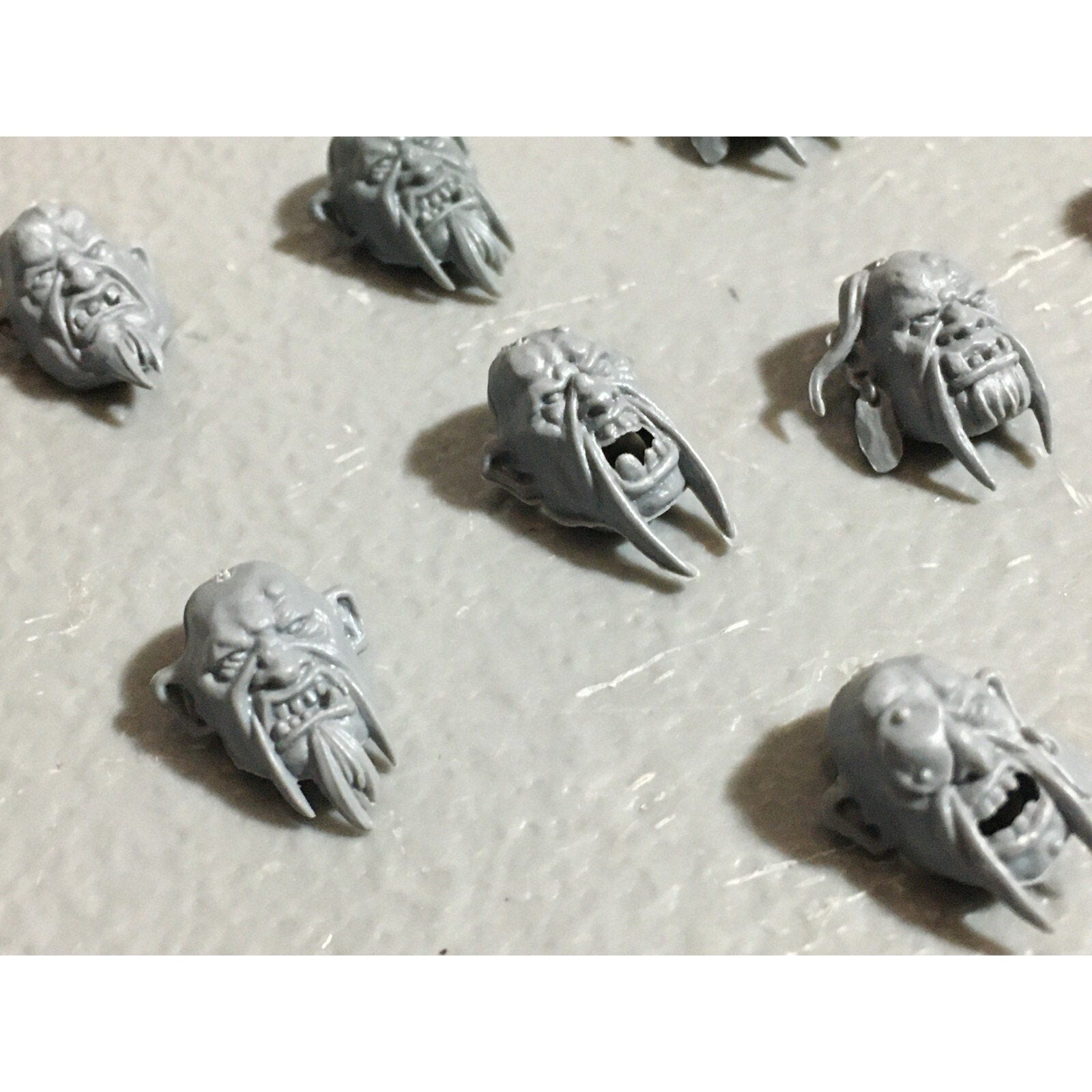 A22577 WARHAMMER FANTASY OGRE KINGDOMS BITS LOT HEADS GAMES WORKSHOP GW