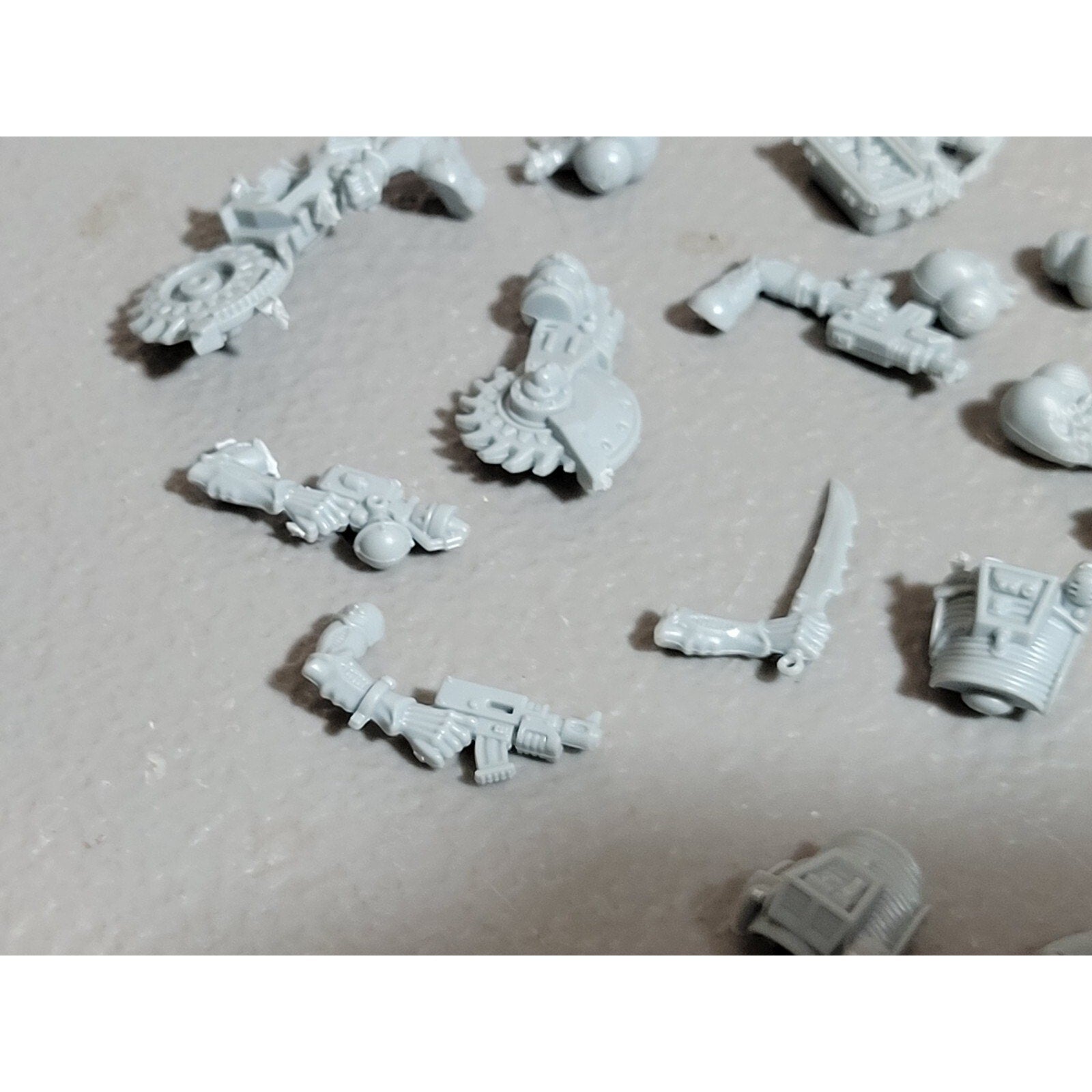 A19129 WARHAMMER 40K GENESTEALER CULTS OOP RARE ACOLYTE HYBIDS BITS LOT
