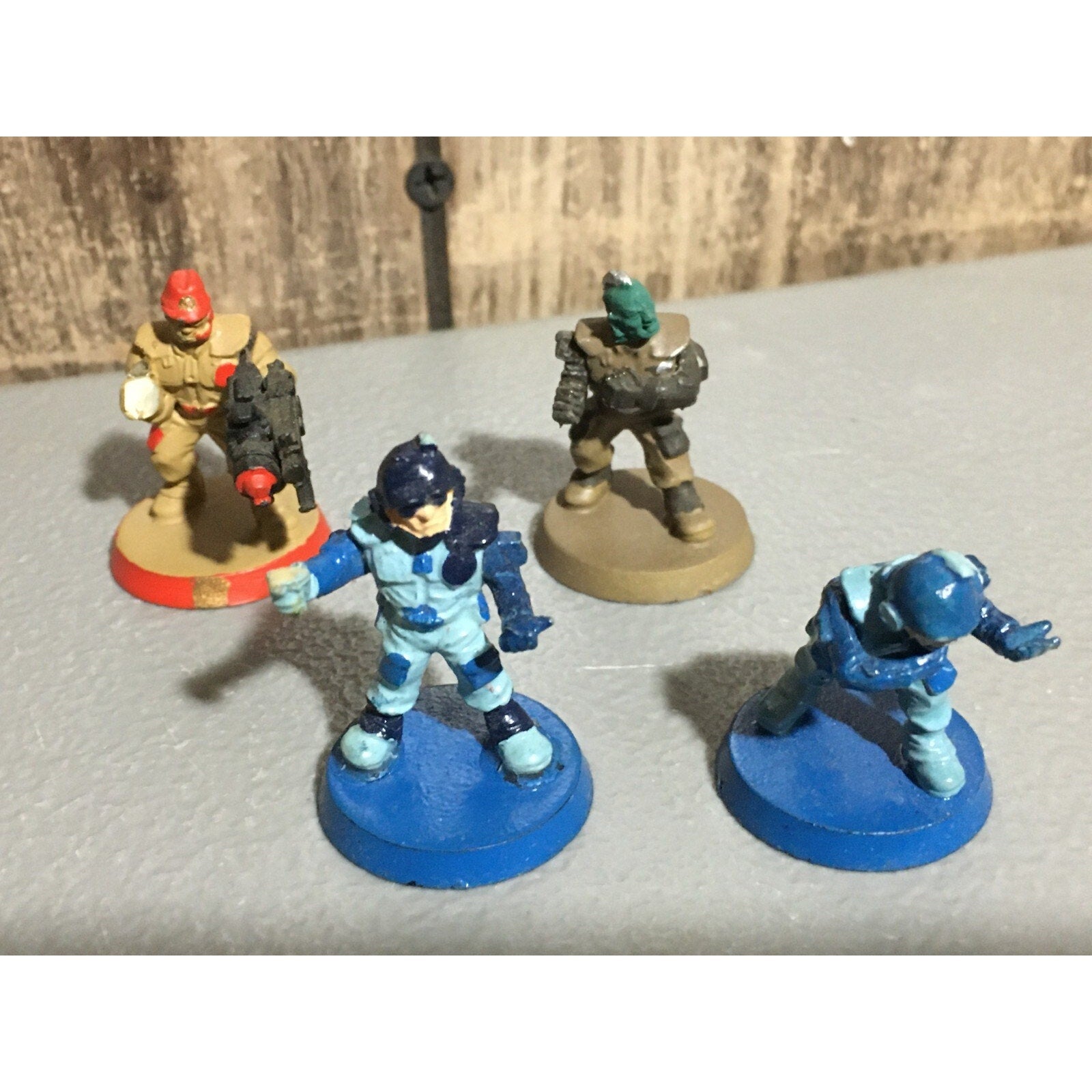 A19986 WARHAMMER 40K IMPERIAL GUARD ROGUE TRADER RTB07 4 PK ASTRA INCOMPLETE
