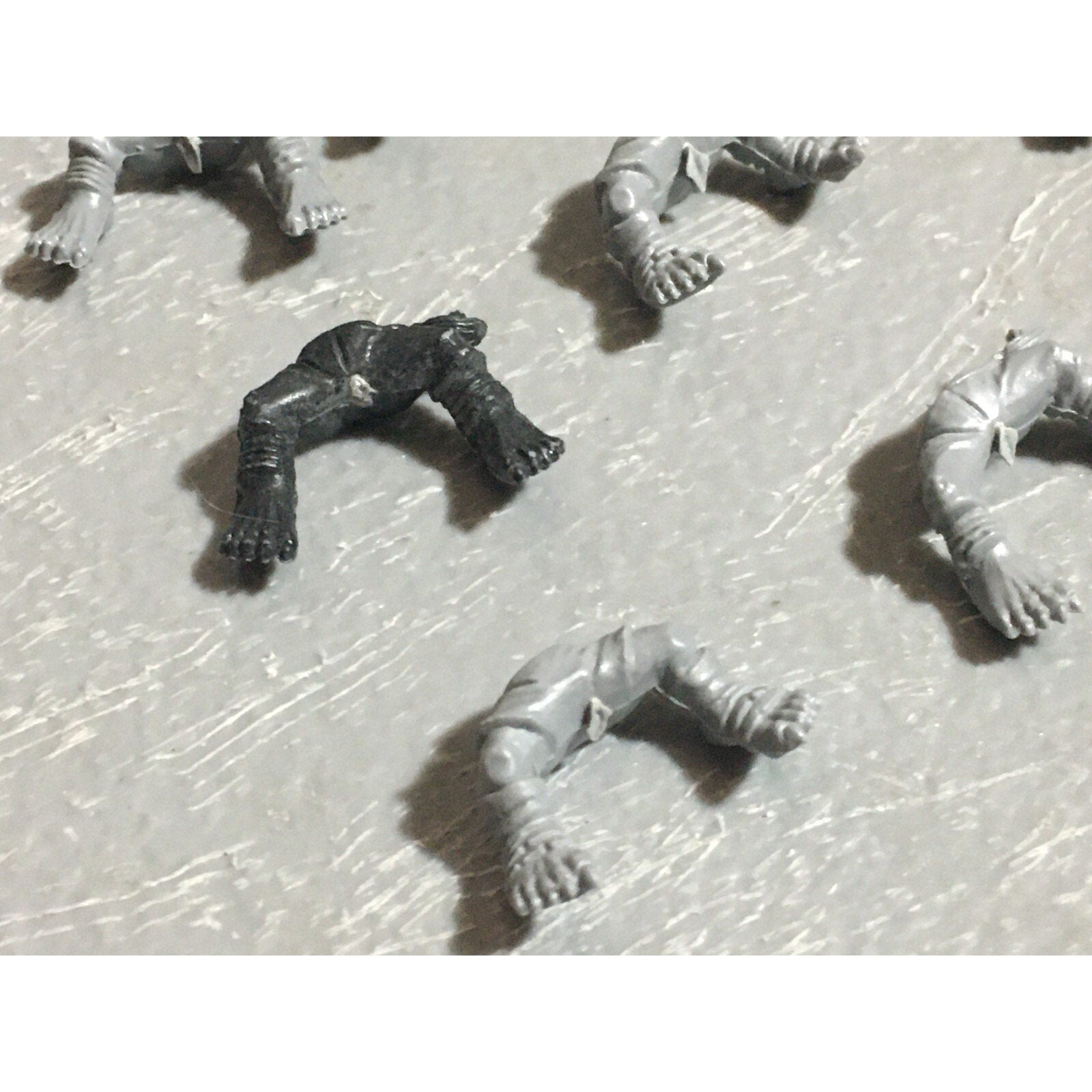 A22627 WARHAMMER FANTASY ORCS & GOBLINS BITS LOT GOBLIN WOLF RIDER LEGS GW