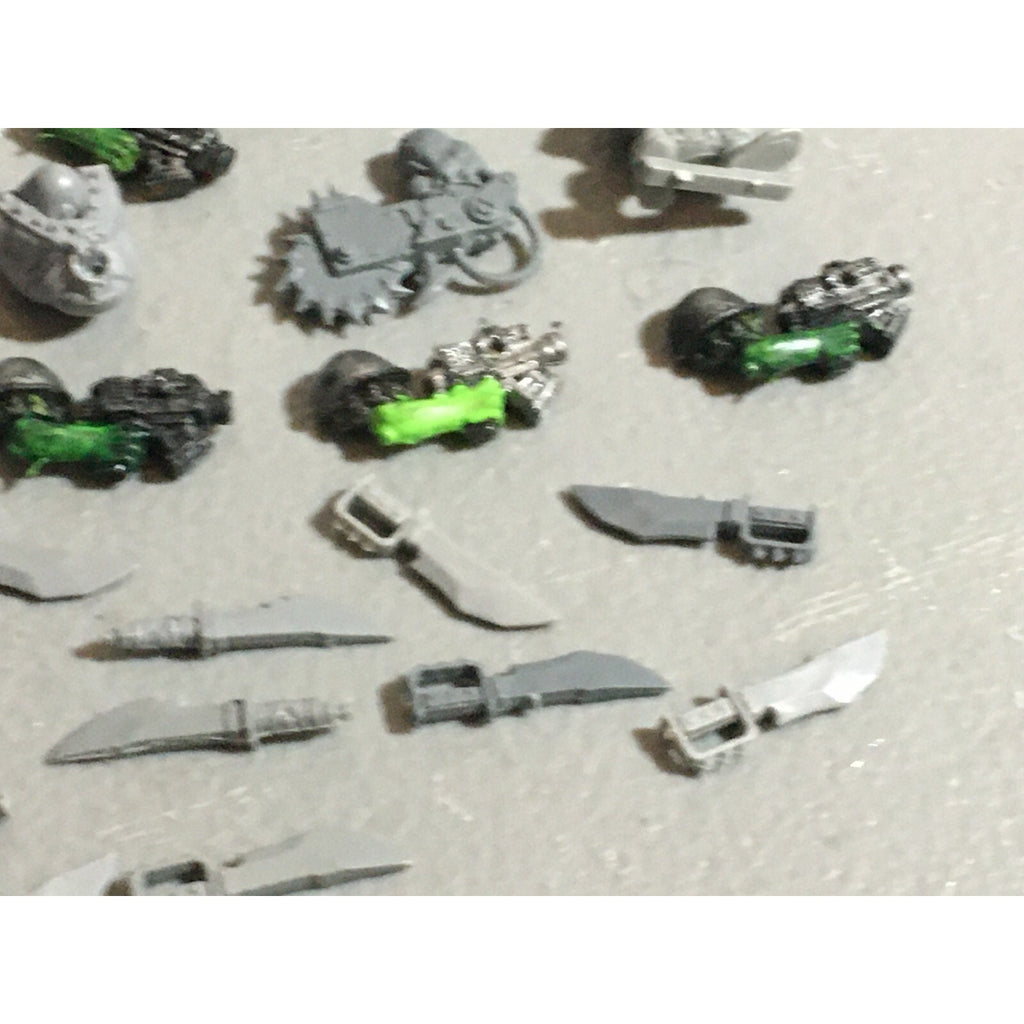A22084 WARHAMMER 40K ORKS INCOMPLETE & BITS LOT GAMES WORKSHOP GW