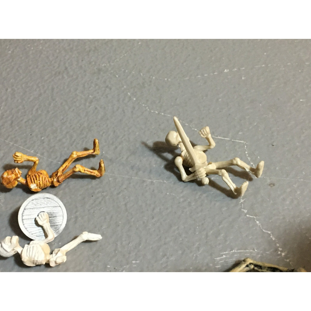 A23461 WARHAMMER FANTASY VAMPIRE COUNTS UNDEAD BITS LOT OLD SKELETONS GW