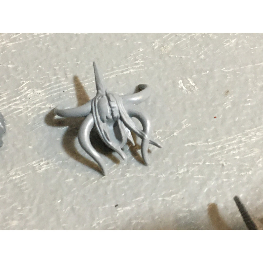A23125 WARHAMMER FANTASY CHAOS BEASTMEN BITS LOT GORS BANNERS ARMS GW