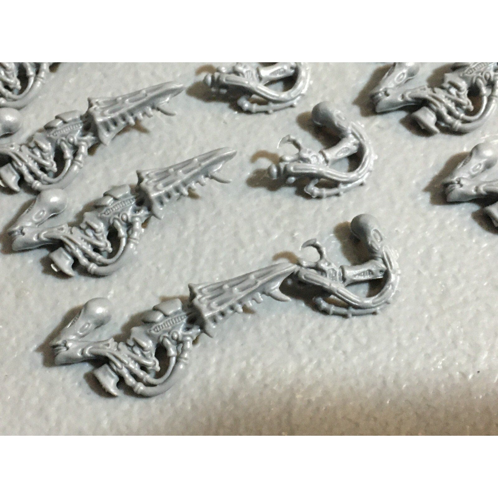 A23052 WARHAMMER 40K TYRANIDS BITS LOT DEVOURERS TERMAGANTS GAMES WORKSHOP GW