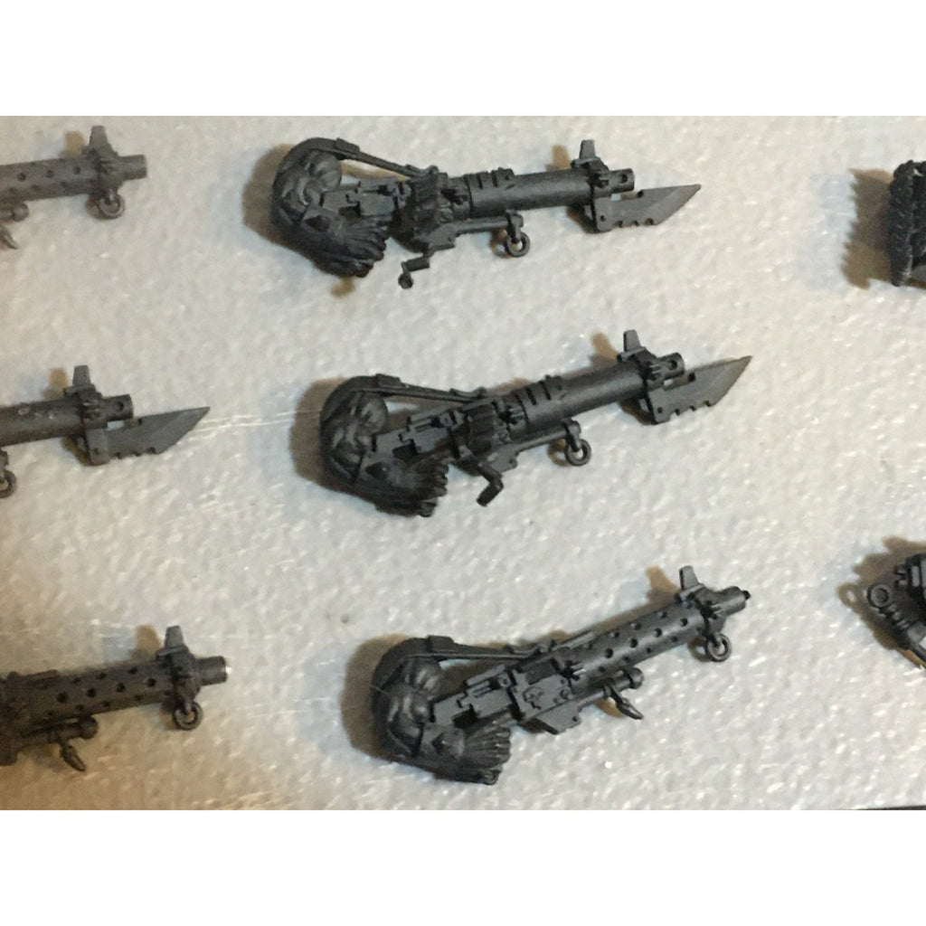 A33568 WARHAMMER 40K SPACE ORKS BITS LOT LOOTAS GUN BACKPACK GW GAMES WORKSHOP