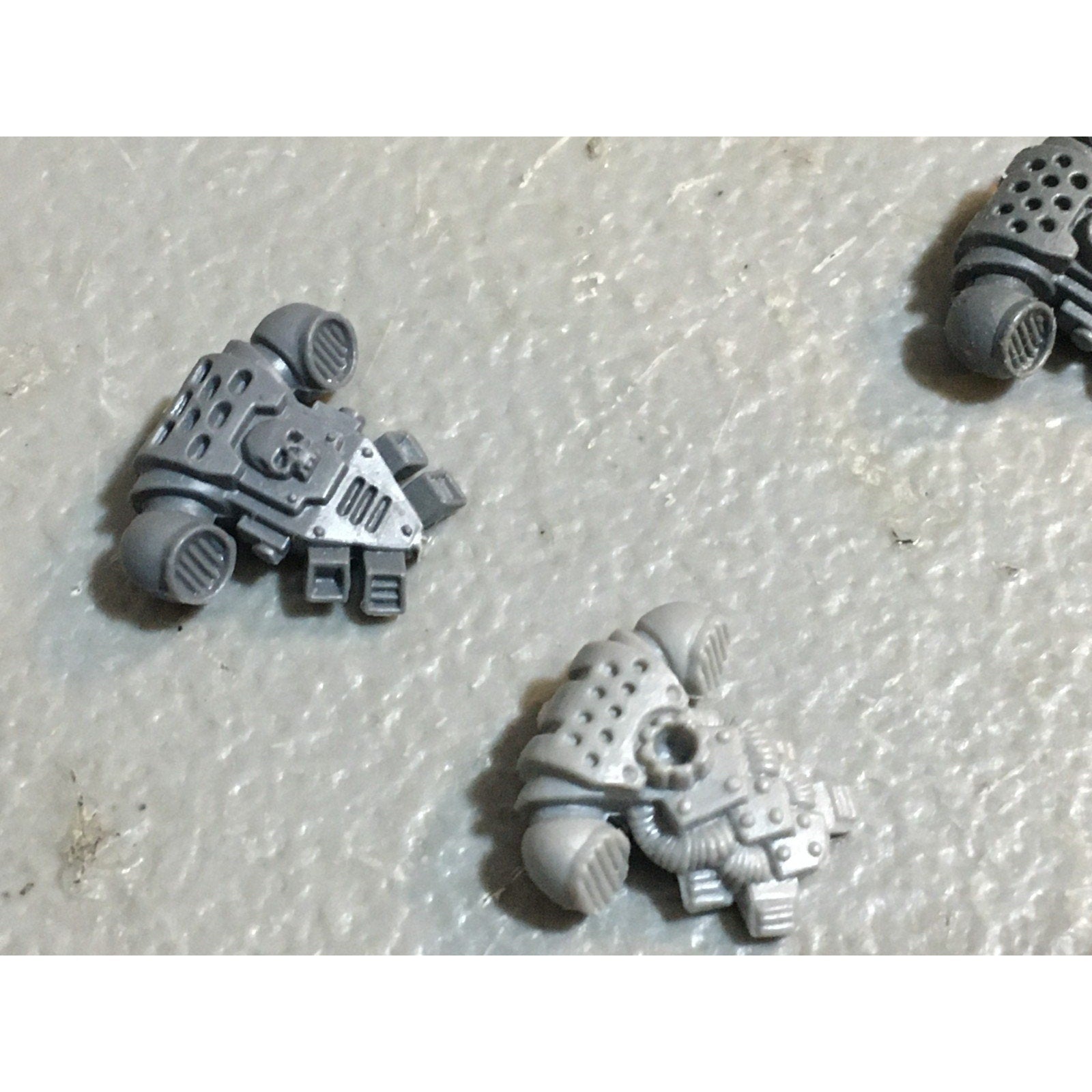 A27487 WARHAMMER 40K SPACE MARINES BITS LOT BACKPACKS TERMINATOR ARMS GW