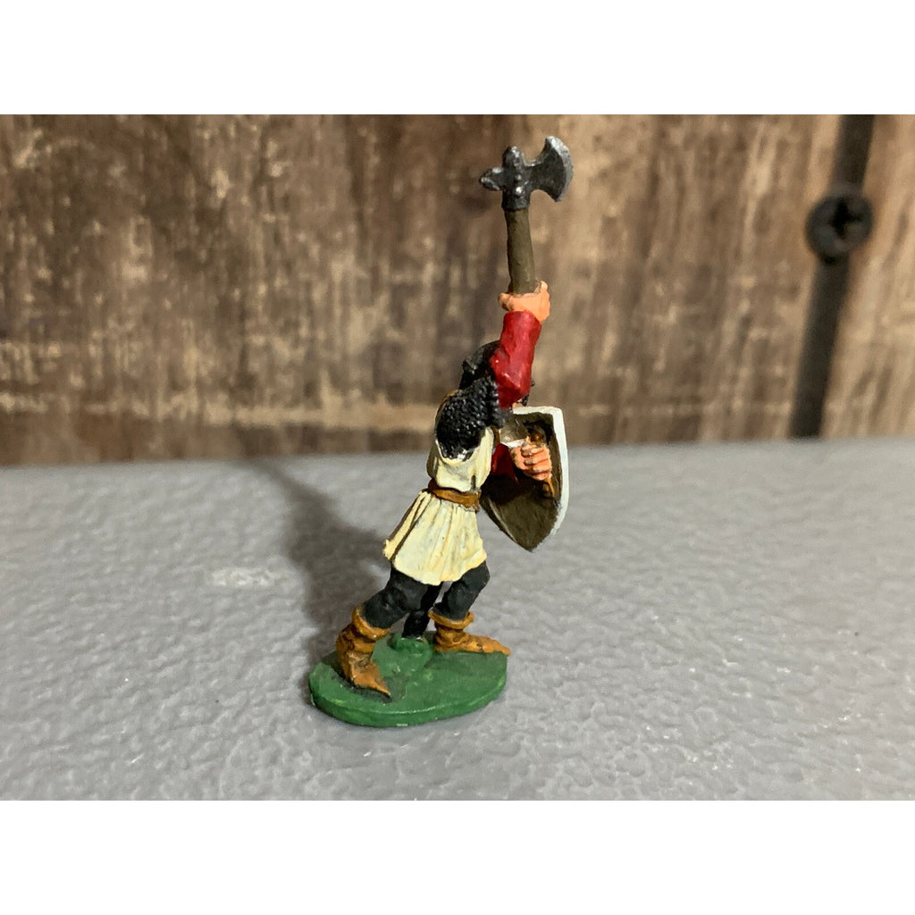 A10014 RAL PARTHA METAL OOP AVALON MAN AT ARMS AXE & HEATER SHIELD PAINTED