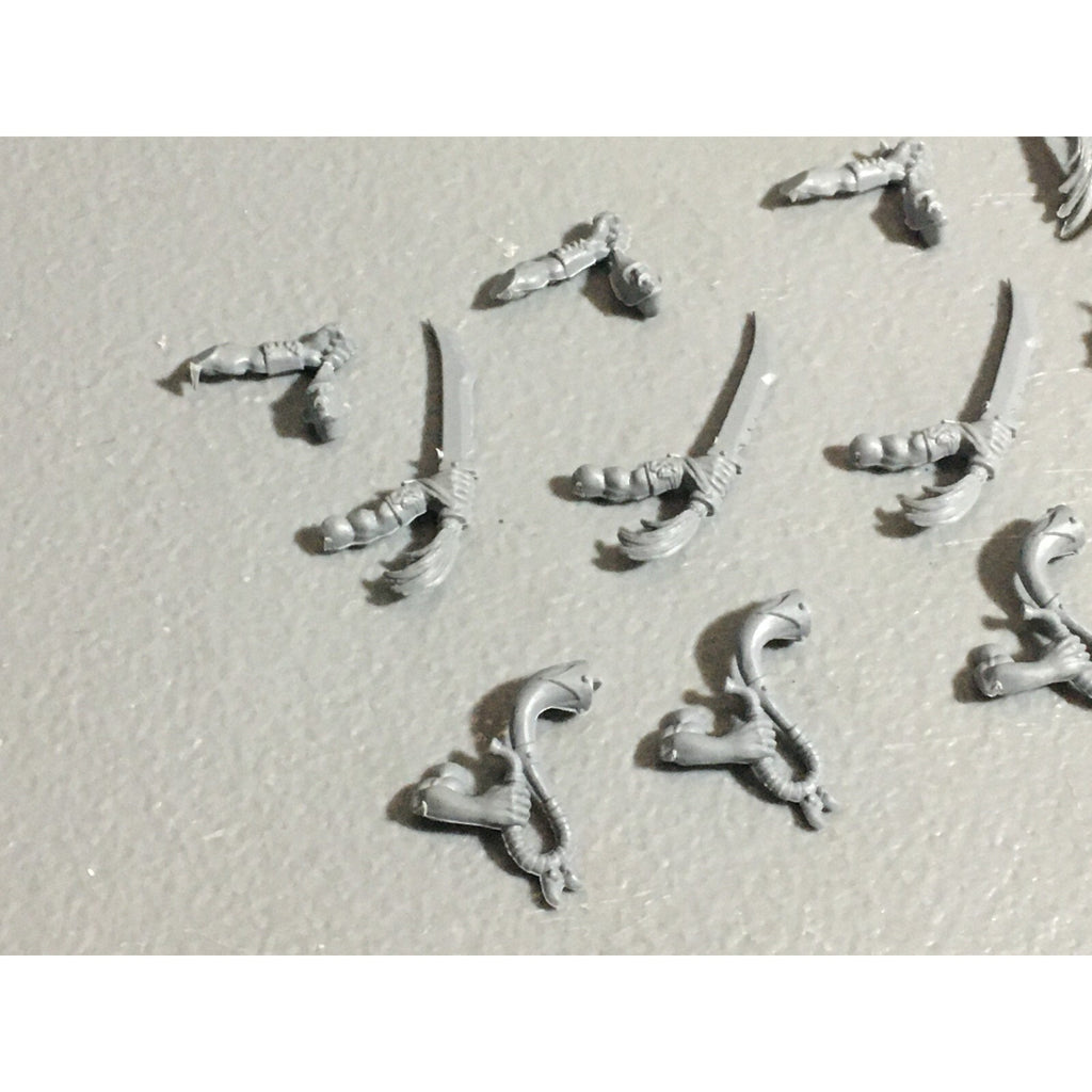 A22629 WARHAMMER FANTASY ORCS & GOBLINS BITS LOT GOBLIN WOLF RIDER ARMS GW