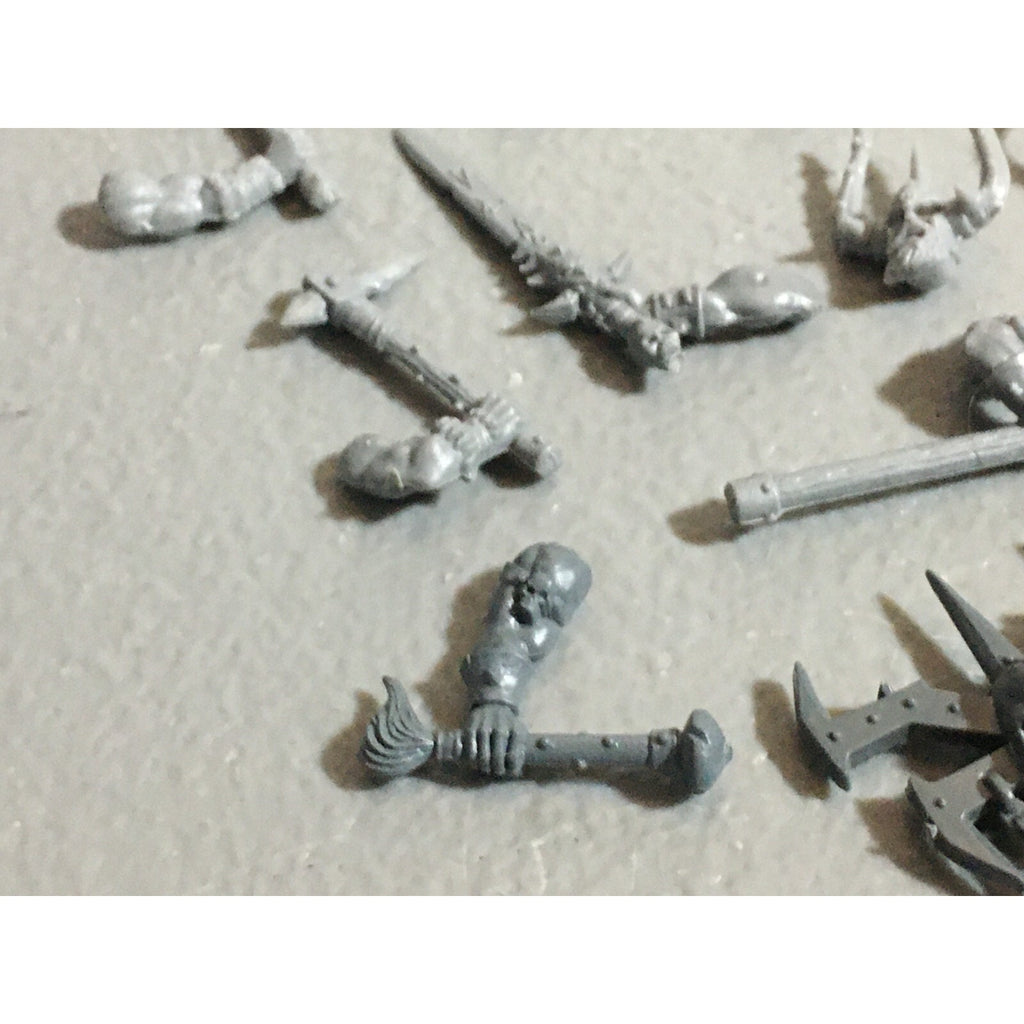 A22181 WARHAMMER FANTASY CHAOS MORTALS BITS LOT MIXED MARAUDER COMMAND & ARMS GW