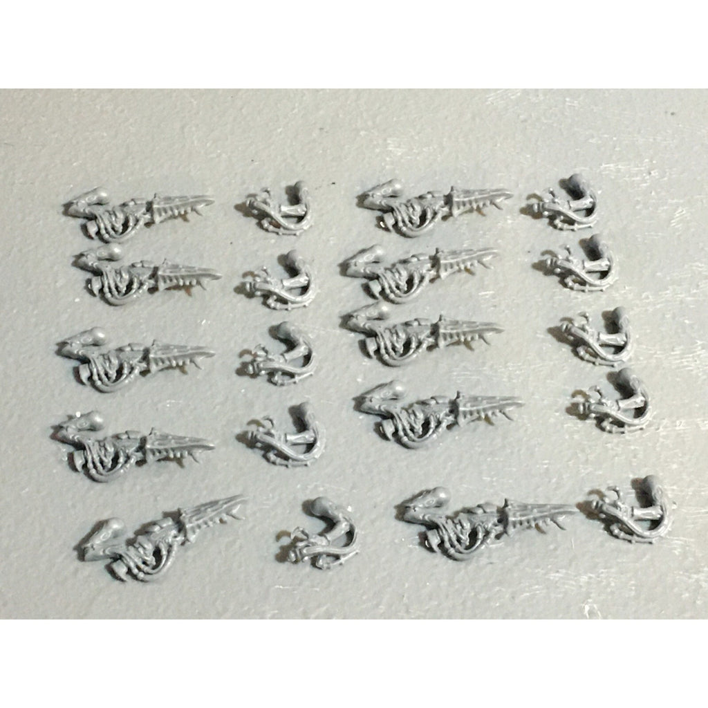 A23051 WARHAMMER 40K TYRANIDS BITS LOT DEVOURERS TERMAGANTS GAMES WORKSHOP GW