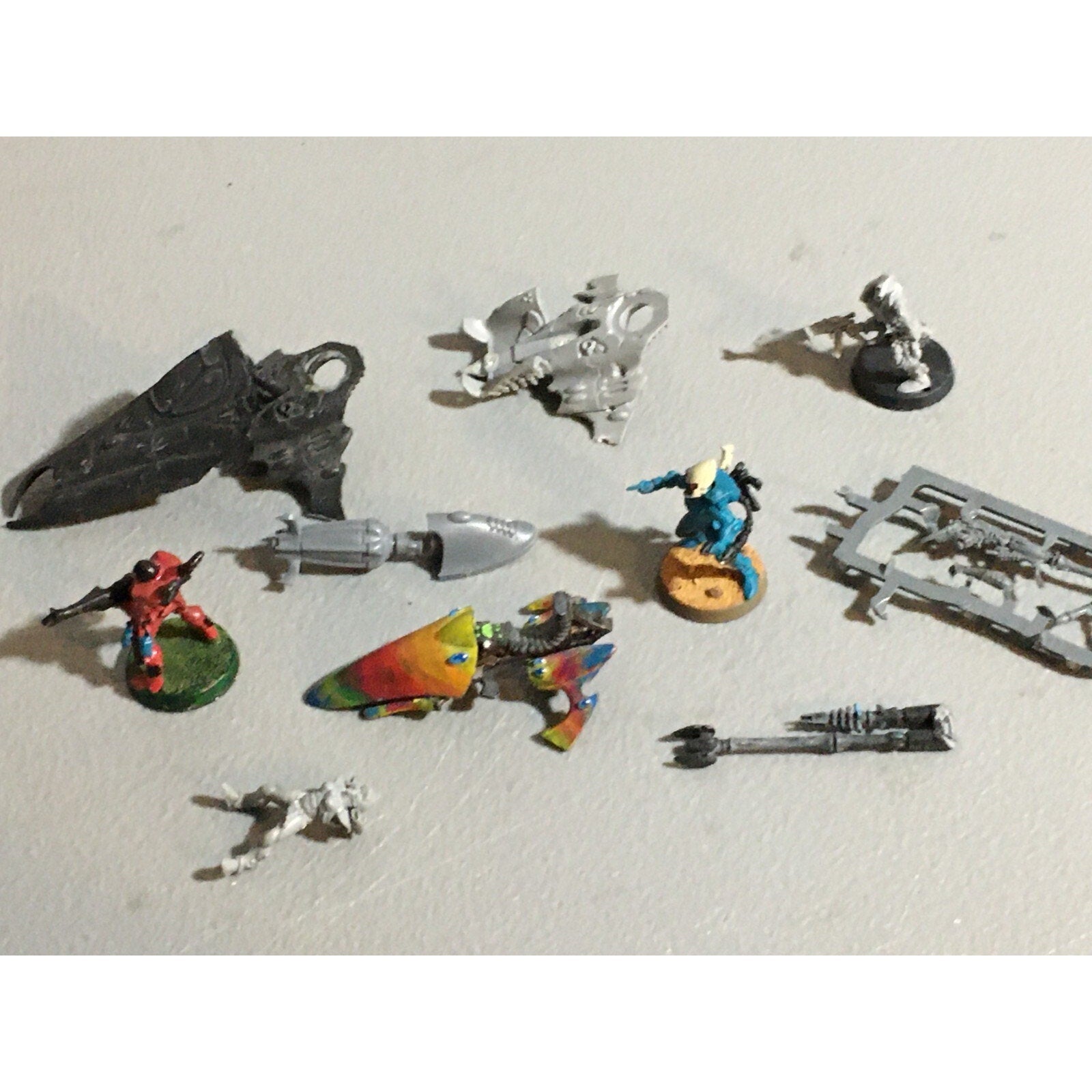 A21044 WARHAMMER 40K ELDAR CRAFTWORLDS INCOMPLETE LOT VYPER GUARDIAN
