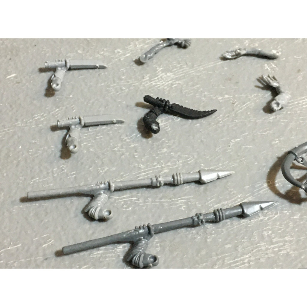A23457 WARHAMMER FANTASY VAMPIRE COUNTS UNDEAD BITS LOT MIXED ARMS SPEARS GW