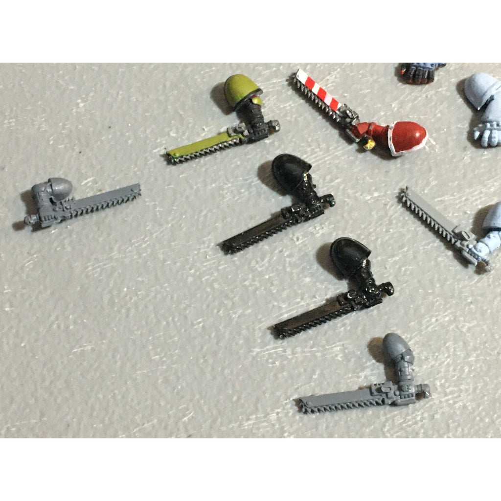 A22971 WARHAMMER 40K SPACE MARINES BITS LOT CHAINSWORD POWER FIST GAMES WORKSHOP
