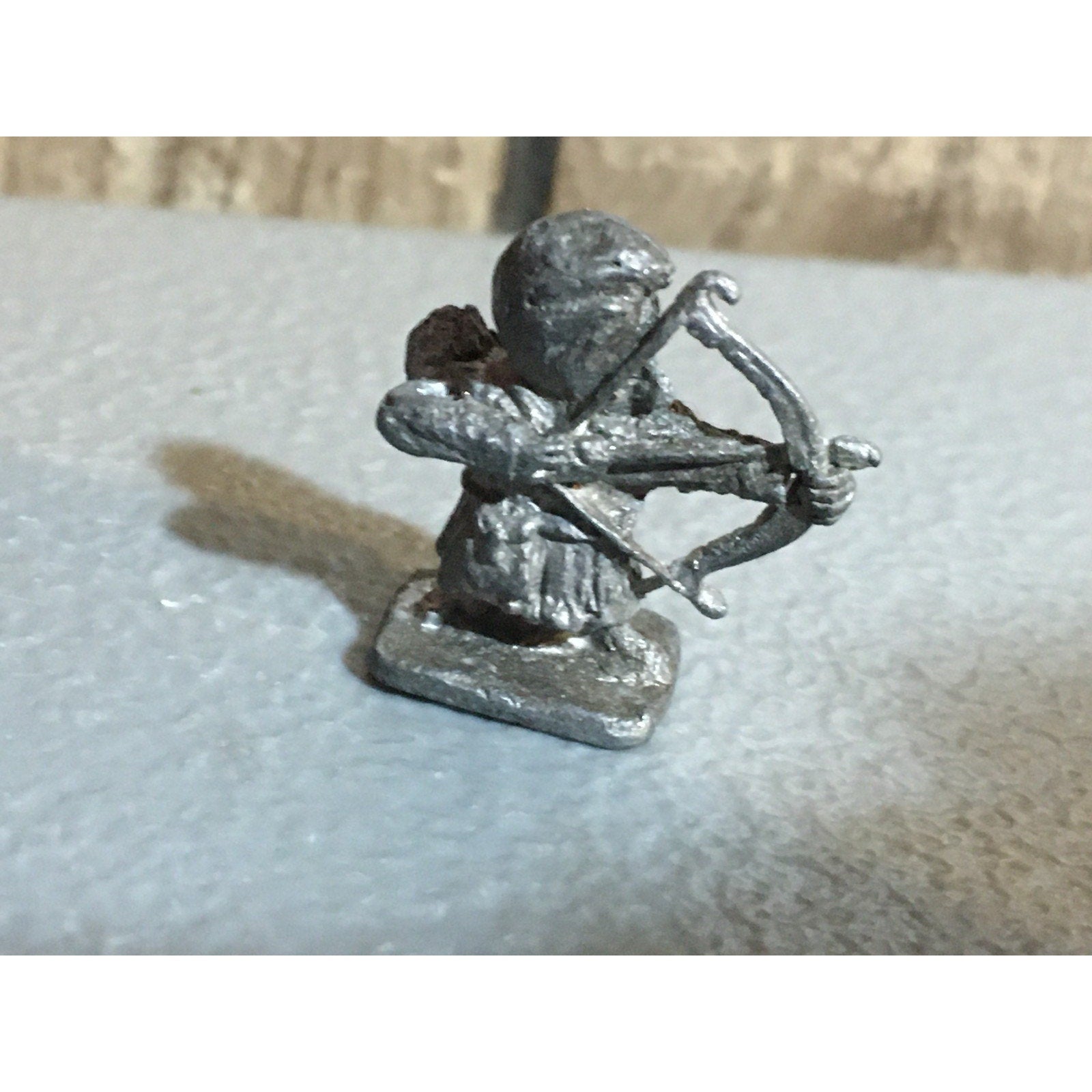 A32080 CUSTOM CAST MINIATURES FANTASY 1978 DWARF ARCHER METAL TABLE TOP
