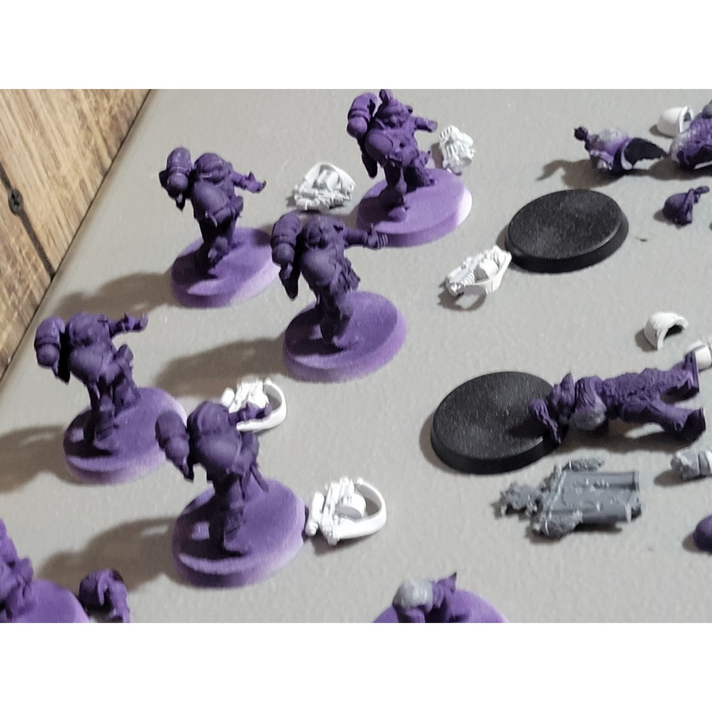 A18249 WARHAMMER 40K SPACE MARINES WOLVES 10 PK GREY HUNTERS MISS 2 BACKPACKS