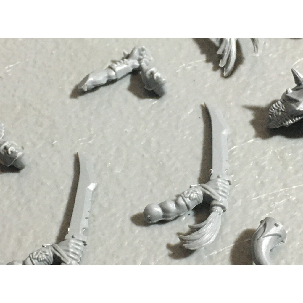 A22629 WARHAMMER FANTASY ORCS & GOBLINS BITS LOT GOBLIN WOLF RIDER ARMS GW