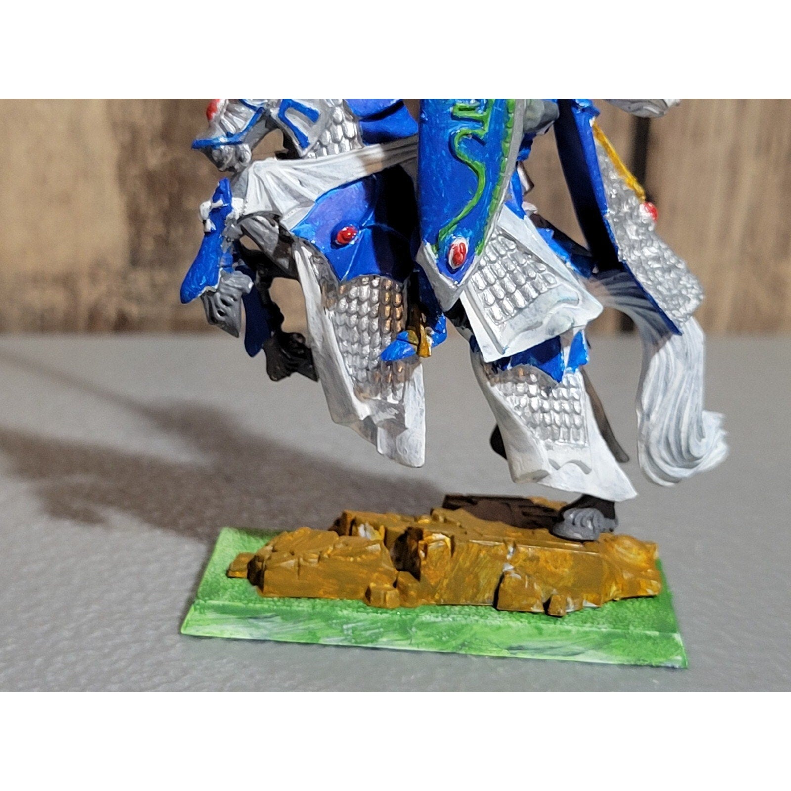 A17899 WARHAMMER FANTASY HIGH ELVES PRINCE CUST ARM / NO SHOULDER PAD