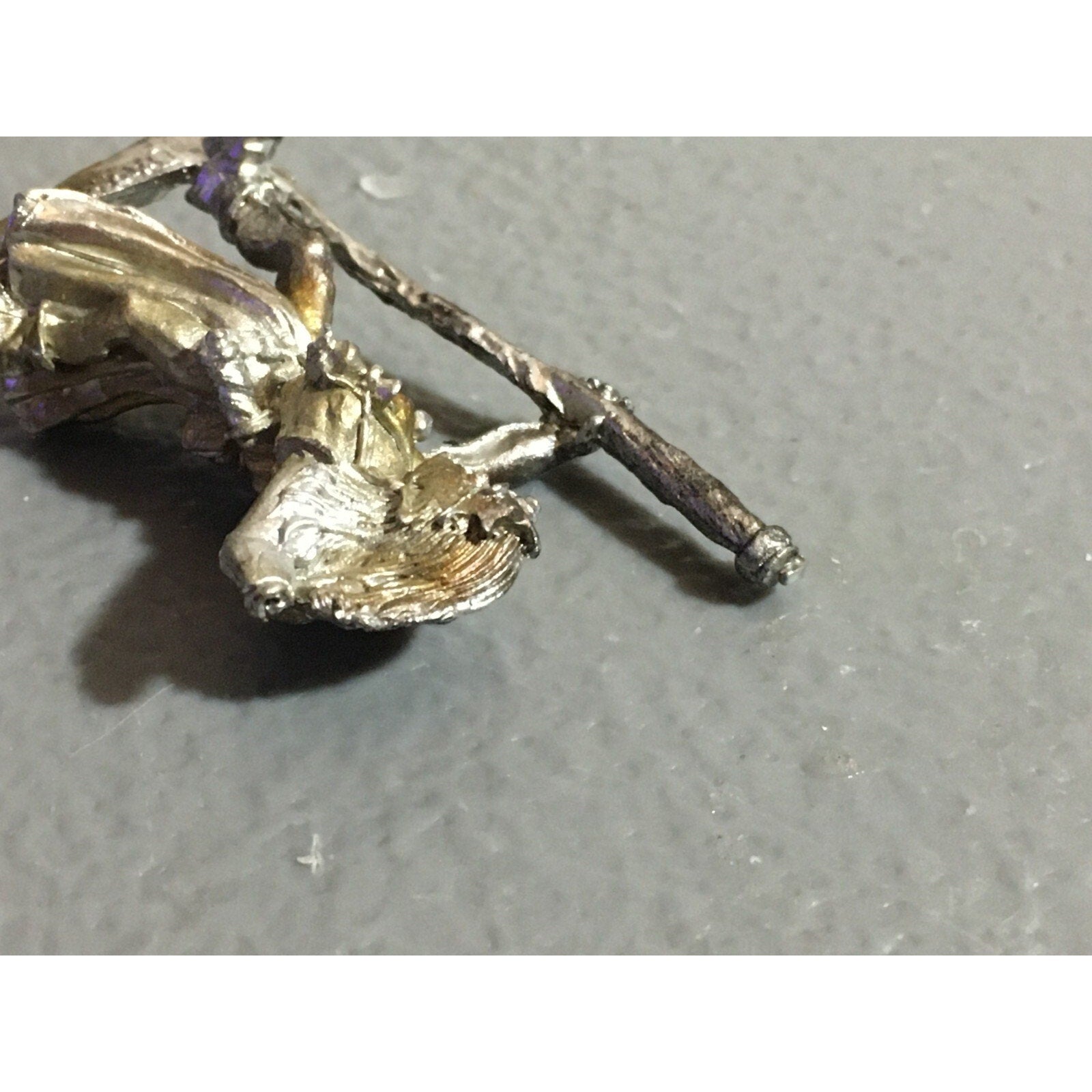 A22128 WARHAMMER FANTASY DARK ELVES METAL SORCERER OOP MISS STAFF TOP & HAND GW
