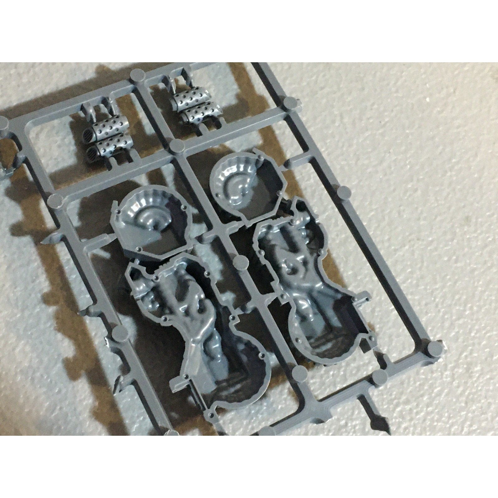 A29496 WARHAMMER 40K SPACE MARINES DARK ANGELS BITS ON SPRUE LOT RAVENWING GW