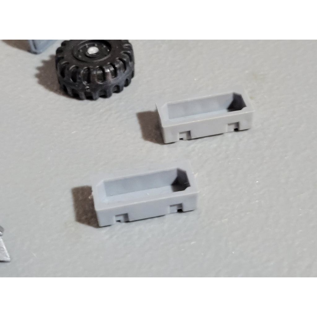 A18911 WARHAMMER 40K SPACE MARINES BITS LOT GENERATOR FENCE PYLONS TERRAIN BARRI