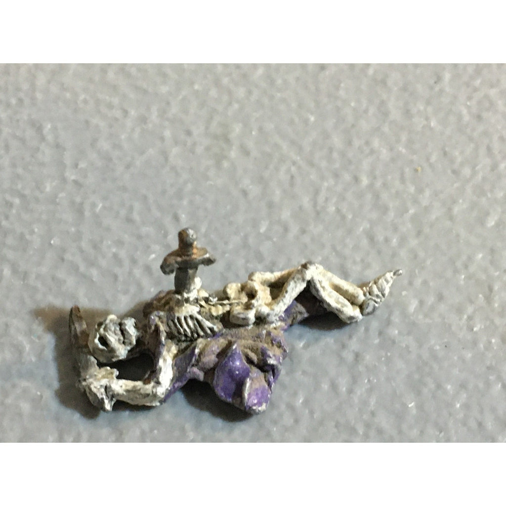 A32526 UNKNOWN METAL MINIATURES SKELETON LOT 6 PK WARRIOR CASUALTY