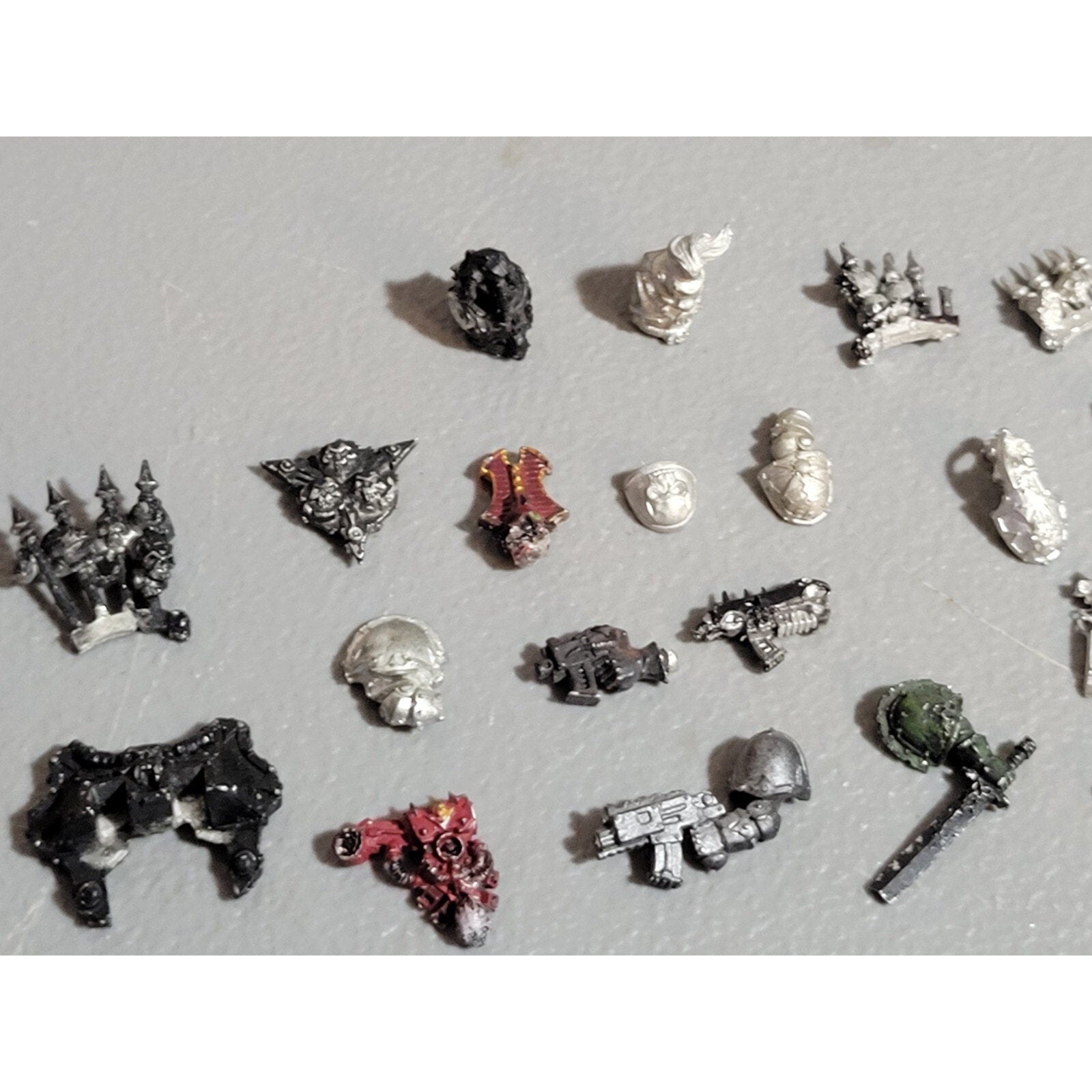 A19077 WARHAMMER 40K CHAOS SPACE MARINES ALL METAL BITS LOT