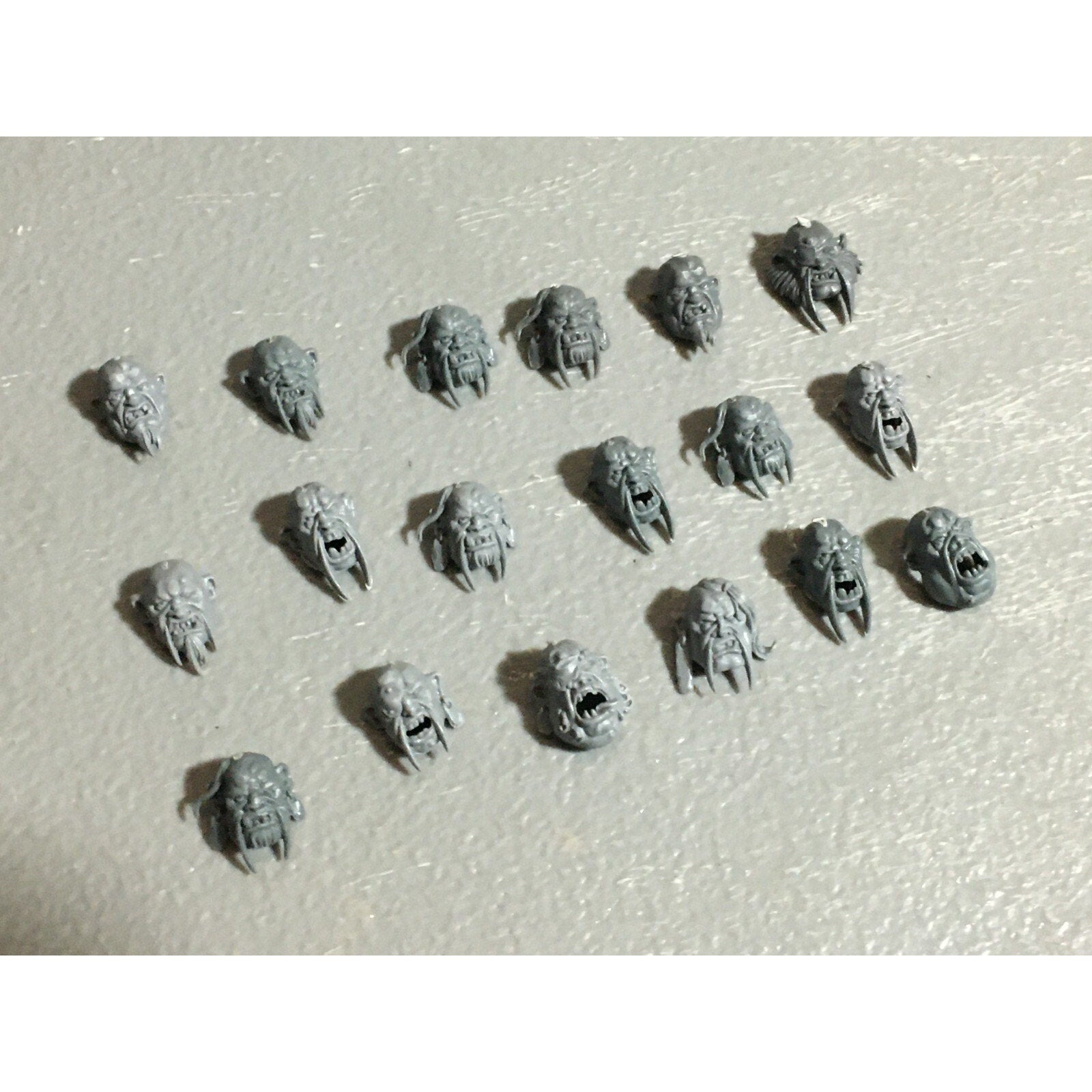 A22577 WARHAMMER FANTASY OGRE KINGDOMS BITS LOT HEADS GAMES WORKSHOP GW