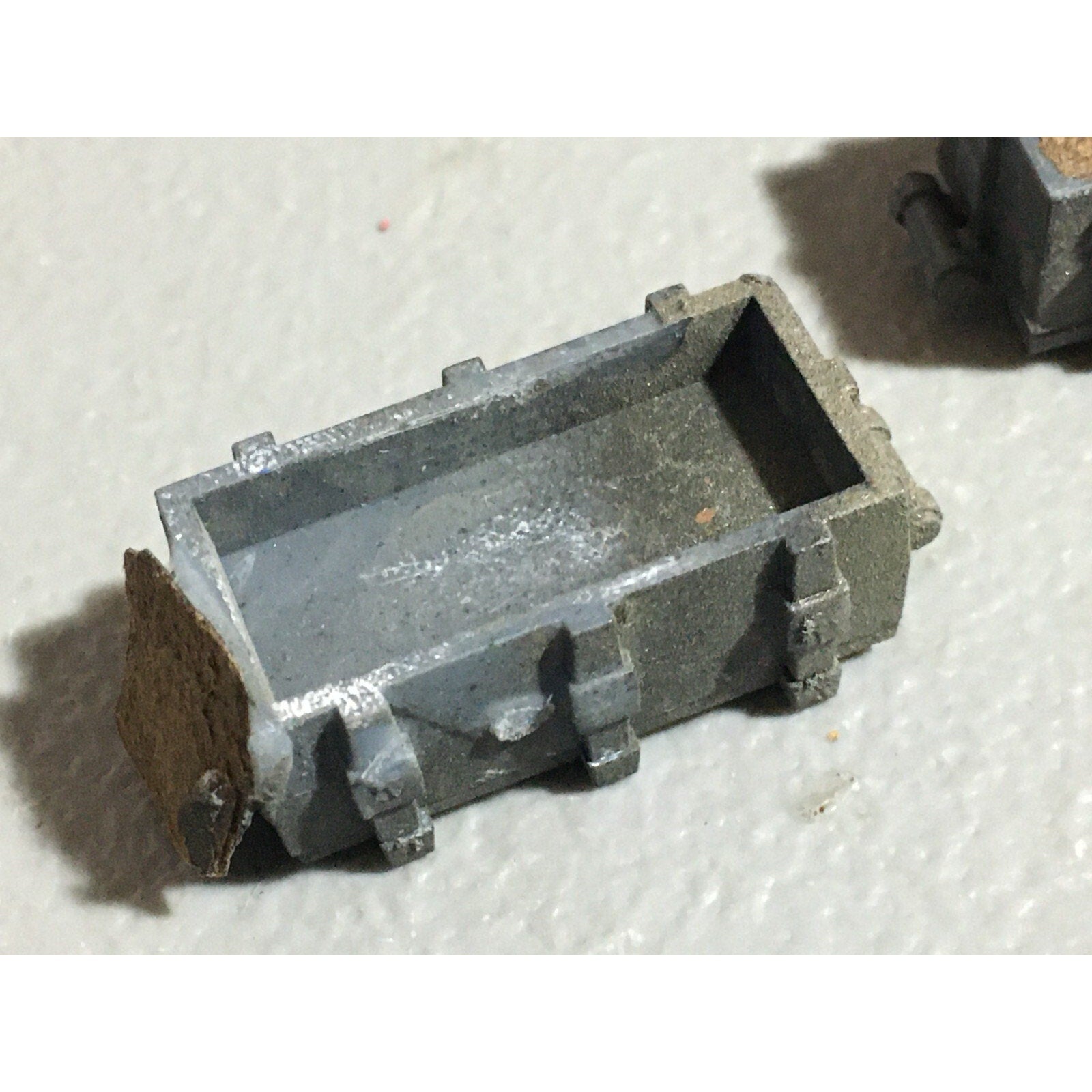 A22419 WARHAMMER 40K BITS LOT CRATES OBJECTIVE MARKERS GAMES WORKSHOP GW