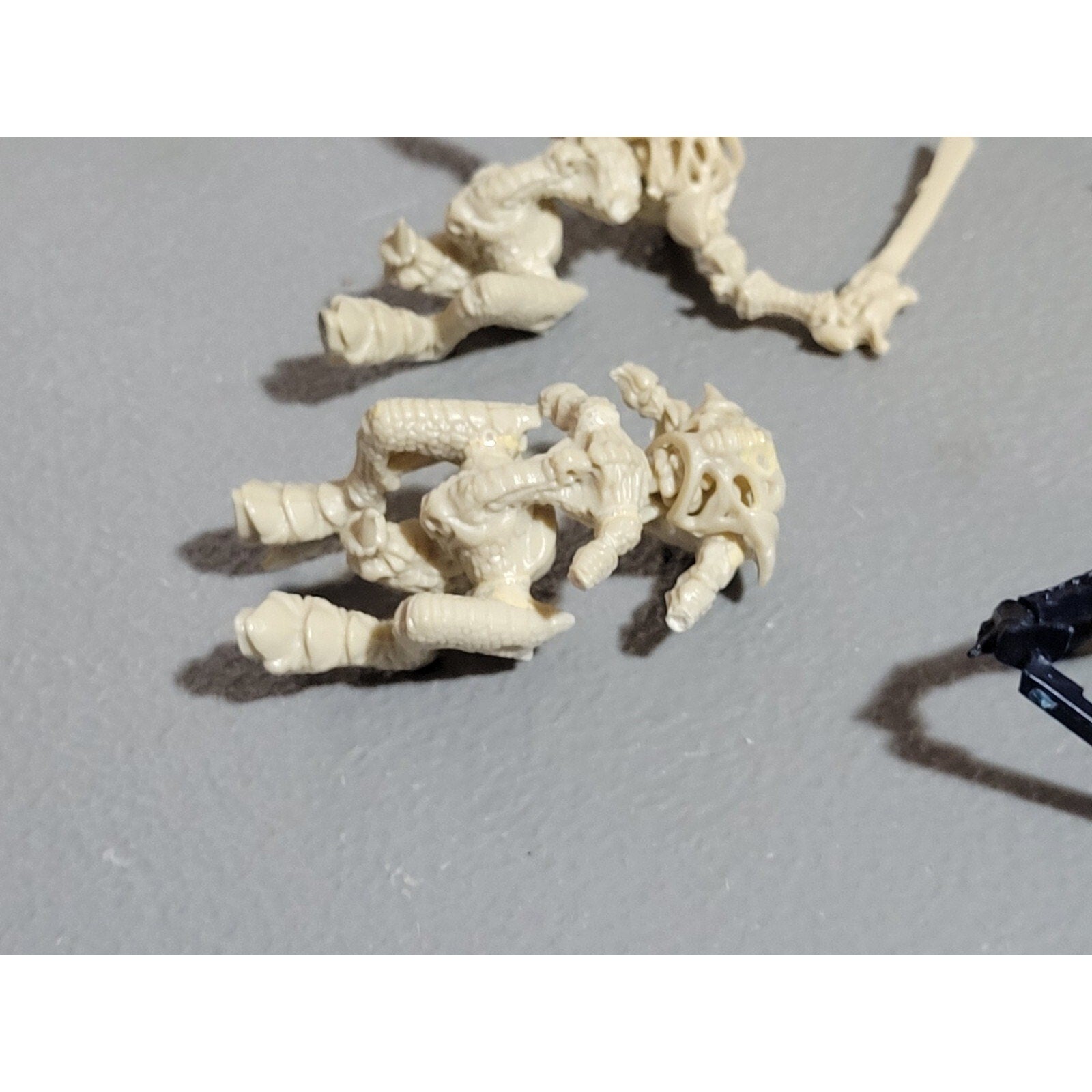A18726 WARHAMMER 40K SPACE CRUSADE TYRANIDS GENESTEALERS WARRIORS HYBRIDS INC