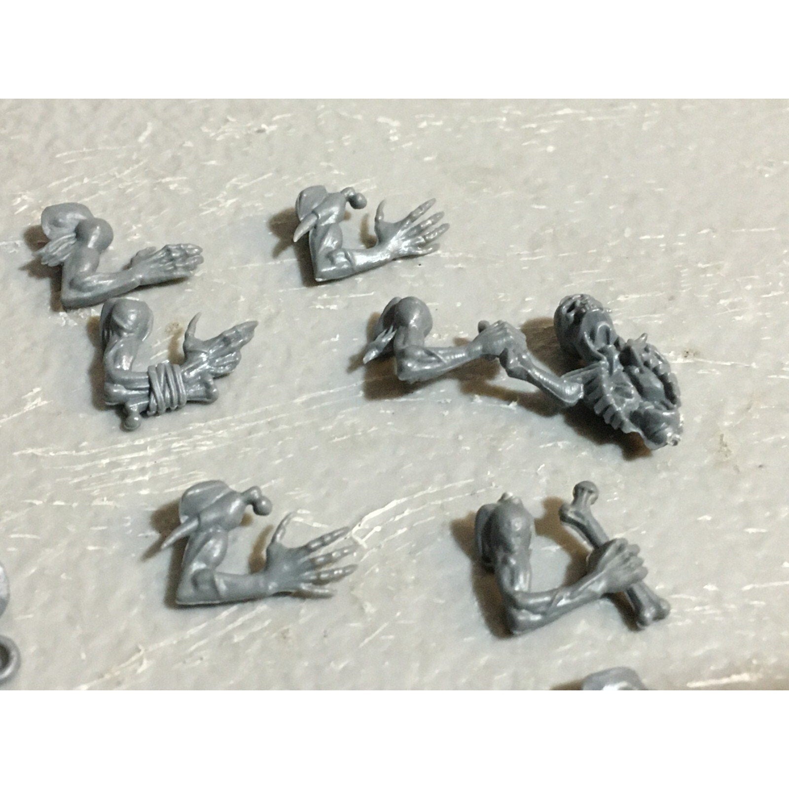 A23456 WARHAMMER FANTASY VAMPIRE COUNTS UNDEAD BITS LOT GHOUL ARMS GW