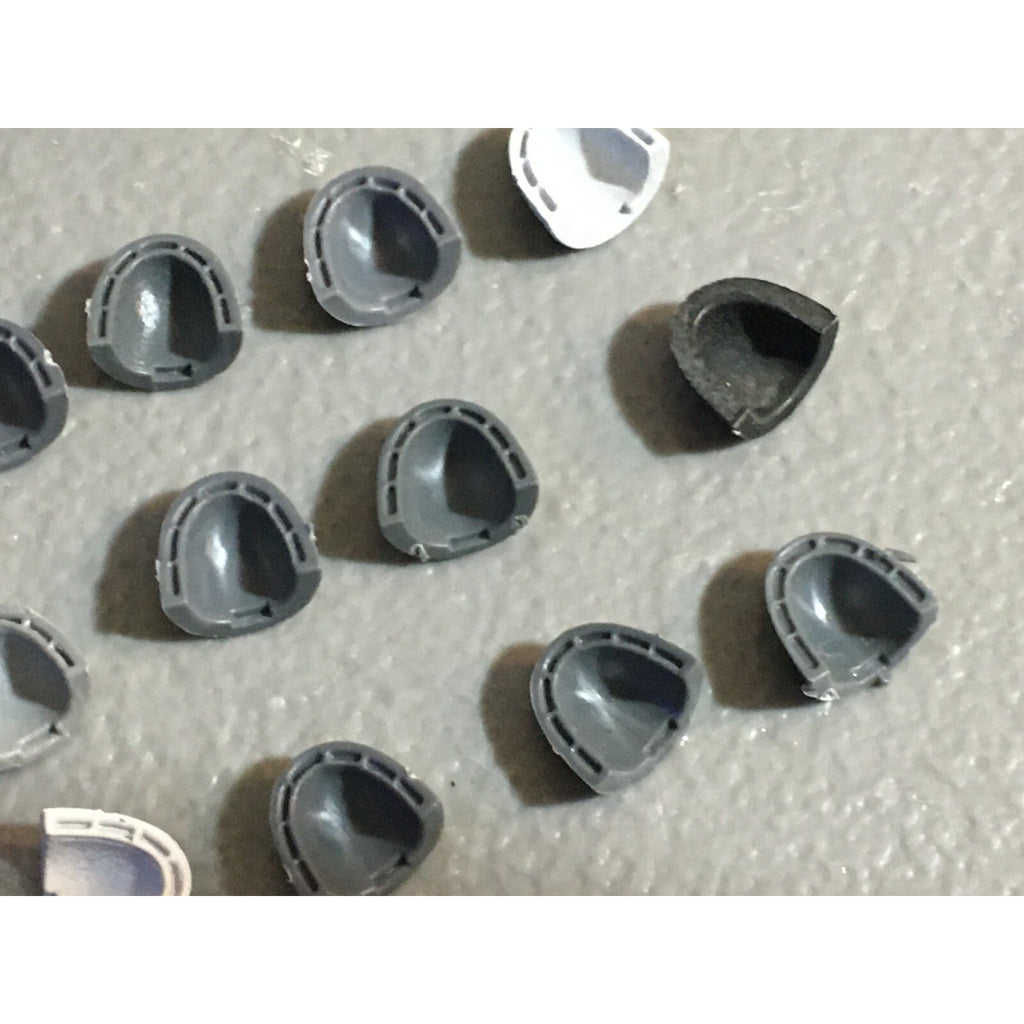 A22964 WARHAMMER 40K SPACE MARINES BITS LOT SHOULDER PADS GAMES WORKSHOP GW