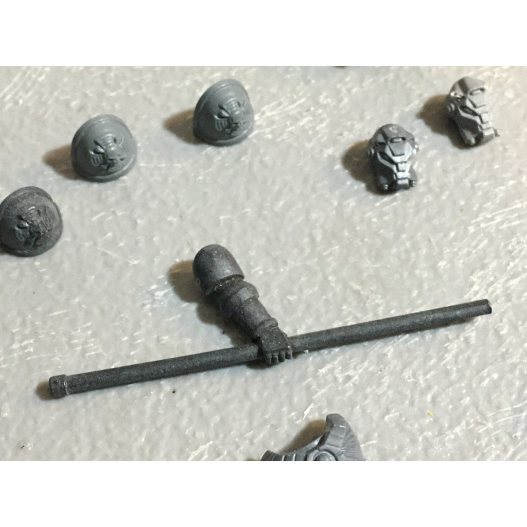 A22973 WARHAMMER 40K SPACE MARINES BITS LOT MIXED GAMES WORKSHOP GW