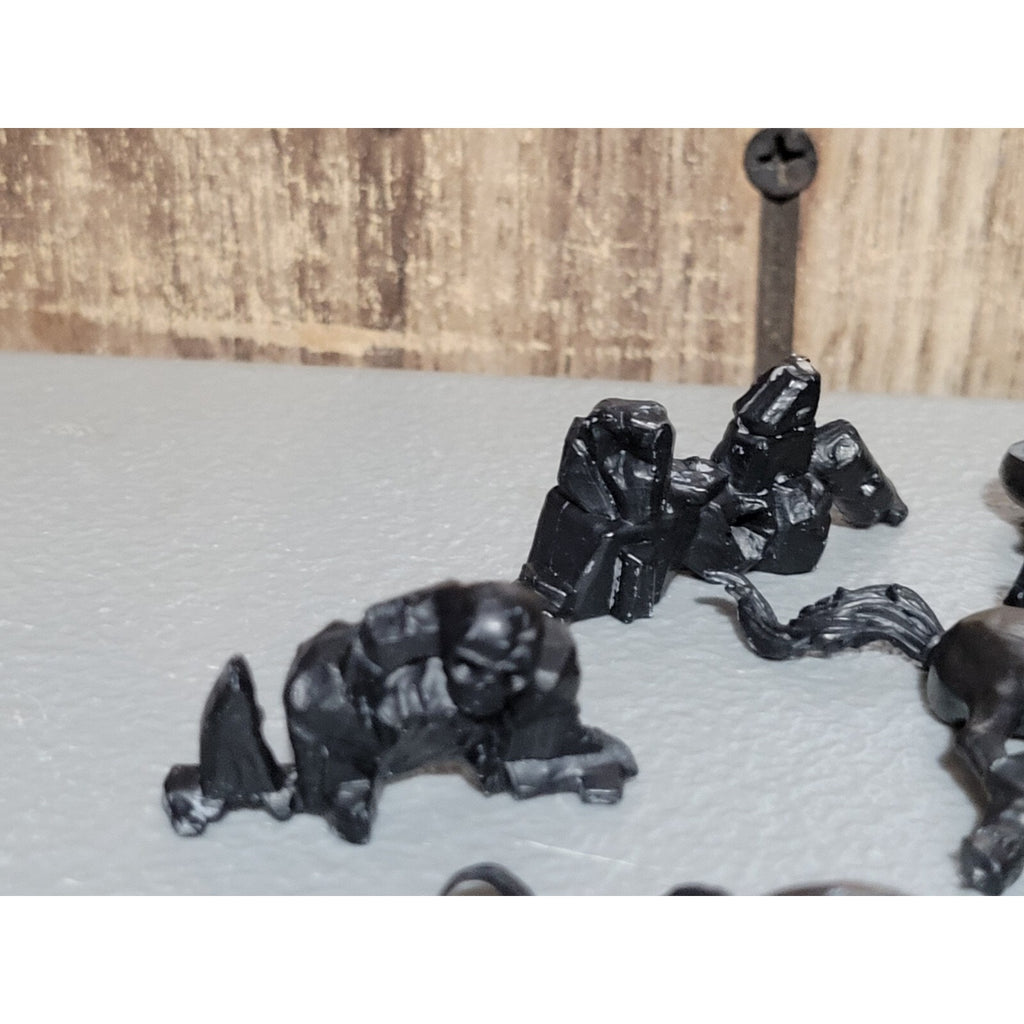 A17922 WARHAMMER FANTASY HIGH ELVES CHARIOT BITS LOT GAMES WORKSHOP