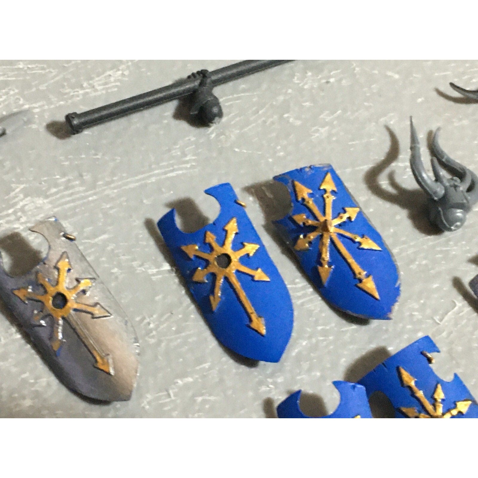 A22231 WARHAMMER FANTASY CHAOS MORTALS BITS LOT SHIELDS & COMMAND GAMES WORKSHOP