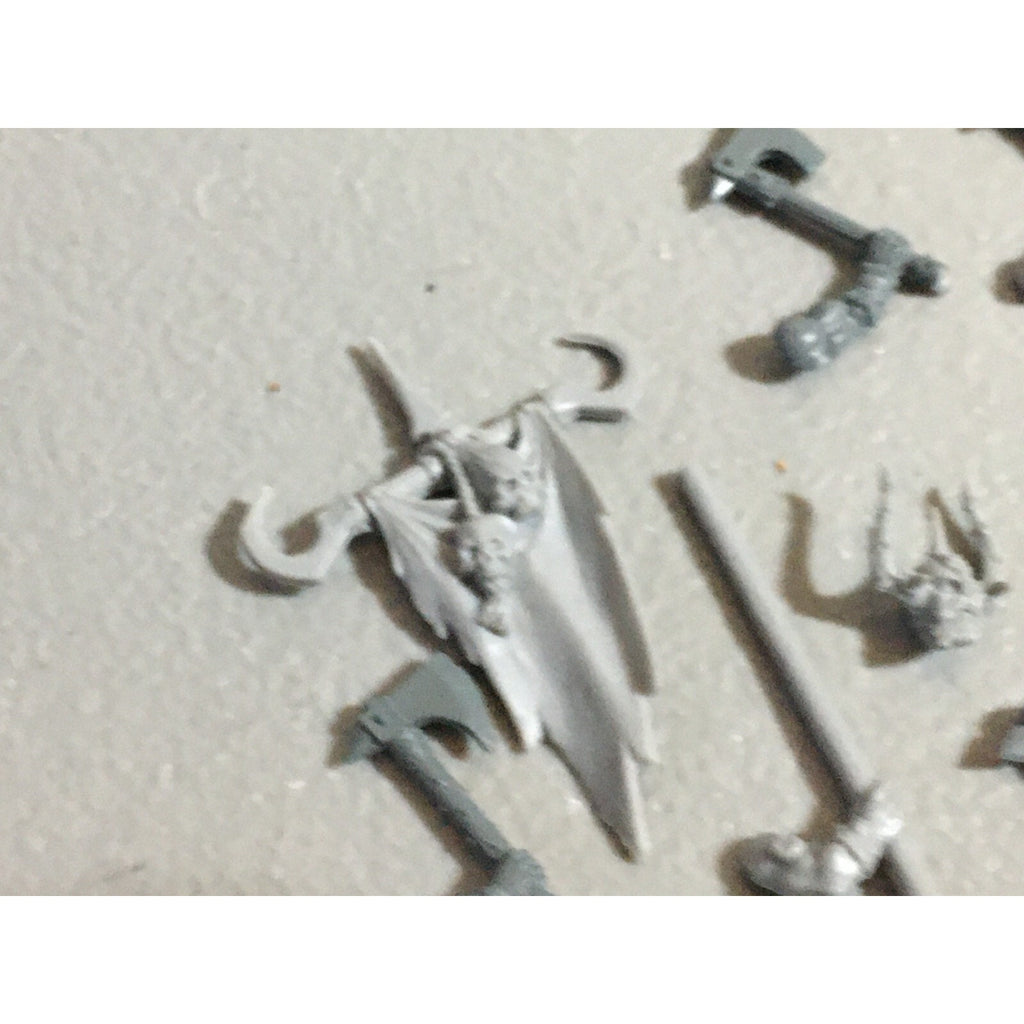 A22182 WARHAMMER FANTASY CHAOS MORTALS BITS LOT MIXED MARAUDER COMMAND & ARMS GW