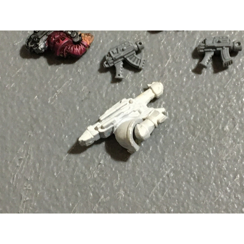 A22366 WARHAMMER 40K BITS LOT ROGUE TRADER SPACE MARINES PLASMA PISTOL MISSILE
