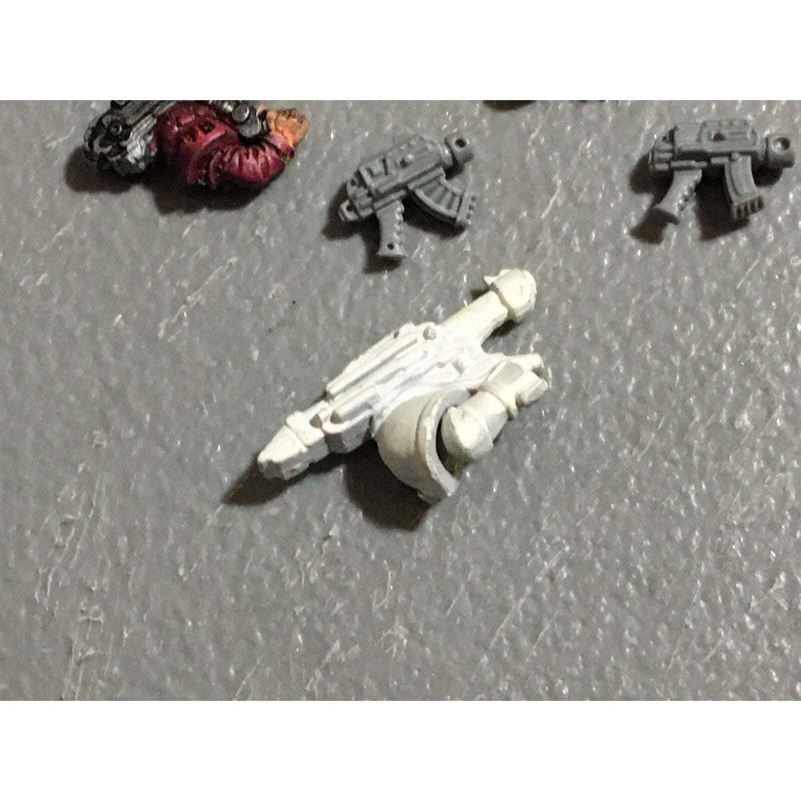 A22366 WARHAMMER 40K BITS LOT ROGUE TRADER SPACE MARINES PLASMA PISTOL MISSILE