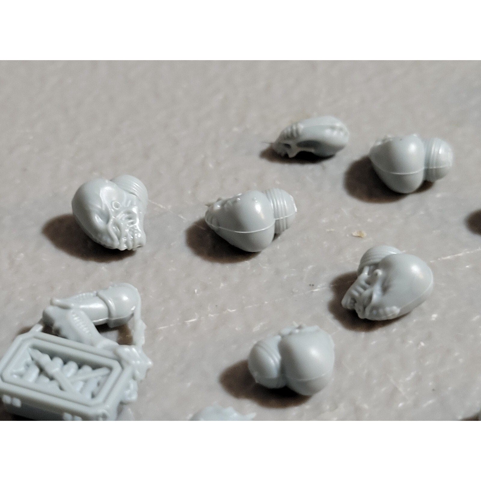 A19129 WARHAMMER 40K GENESTEALER CULTS OOP RARE ACOLYTE HYBIDS BITS LOT