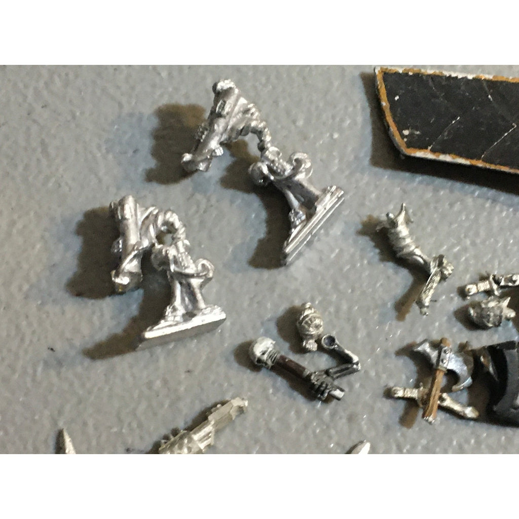 A32554 UNKNOWN MINIATURES ALL METAL BITS LOT FANTASY SCI-FI MIXED