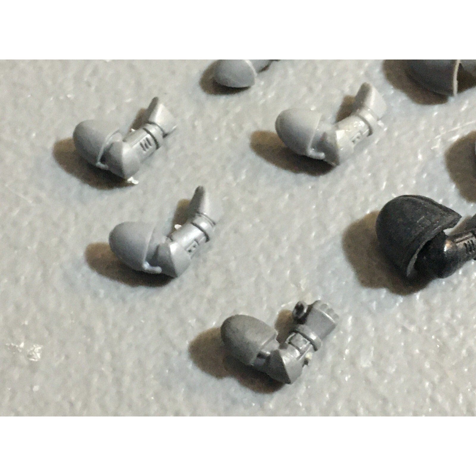 A22996 WARHAMMER 40K SPACE MARINES BITS LOT ARMS GW GAMES WORKSHOP