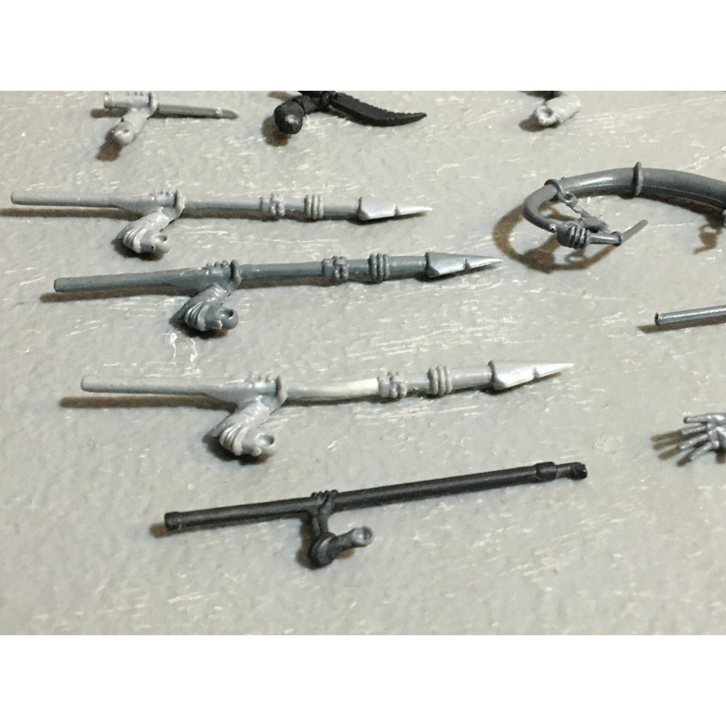 A23457 WARHAMMER FANTASY VAMPIRE COUNTS UNDEAD BITS LOT MIXED ARMS SPEARS GW