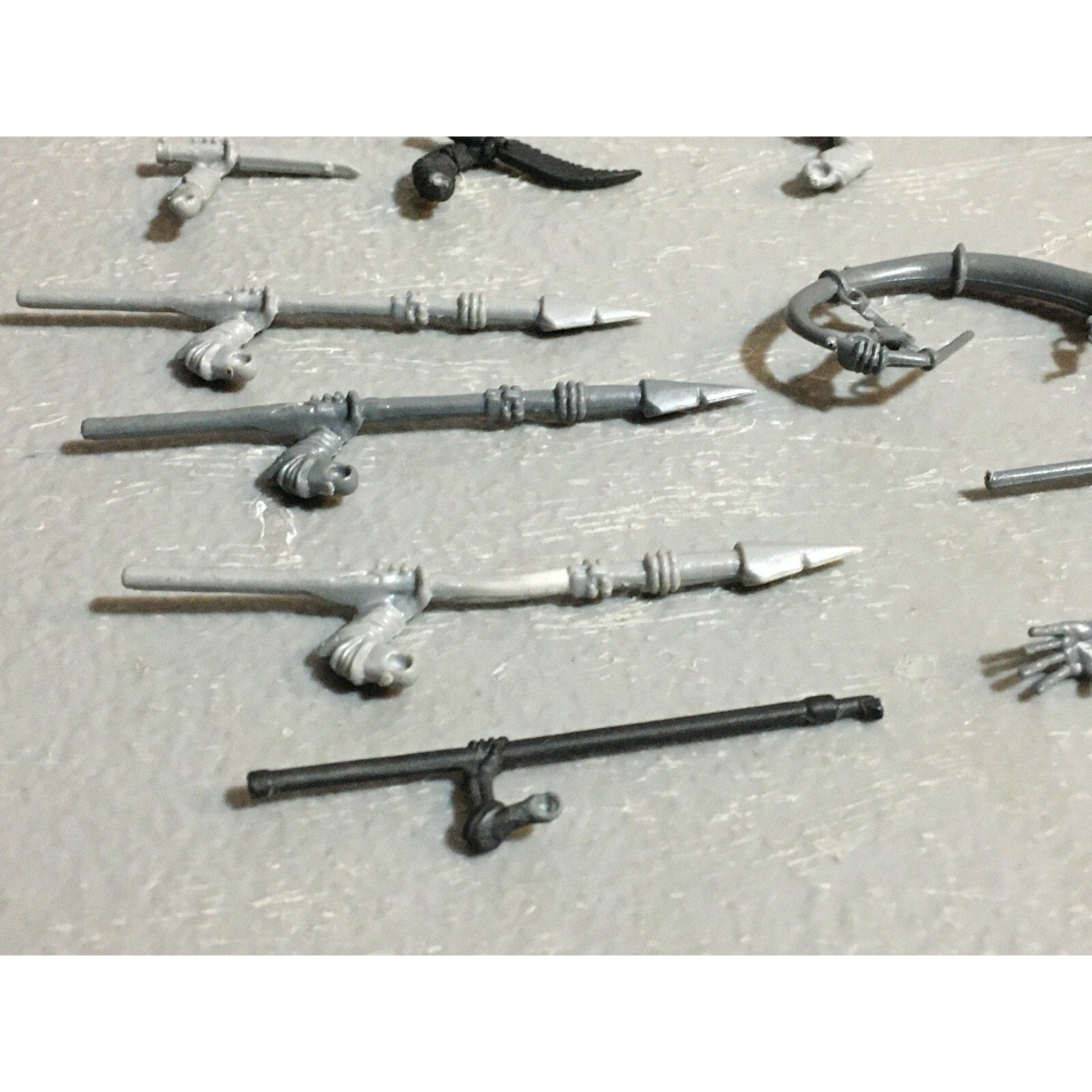 A23457 WARHAMMER FANTASY VAMPIRE COUNTS UNDEAD BITS LOT MIXED ARMS SPEARS GW