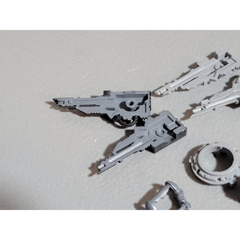 A18906 WARHAMMER 40K SPACE MARINES BITS LOT TANK RHINO RAZORBACK DARK ANGELS