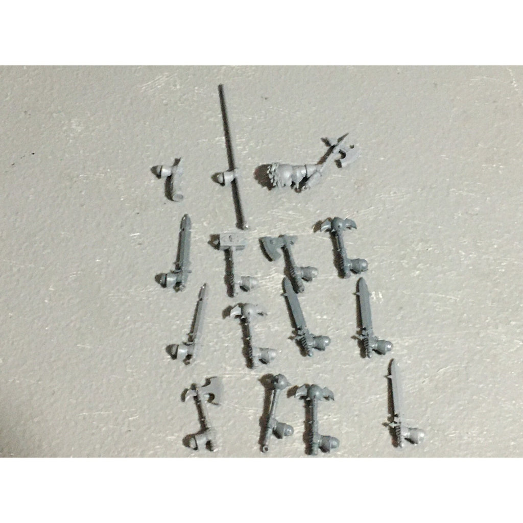 A22718 WARHAMMER FANTASY CHAOS MORTALS WARRIORS BITS LOT HANDS GW