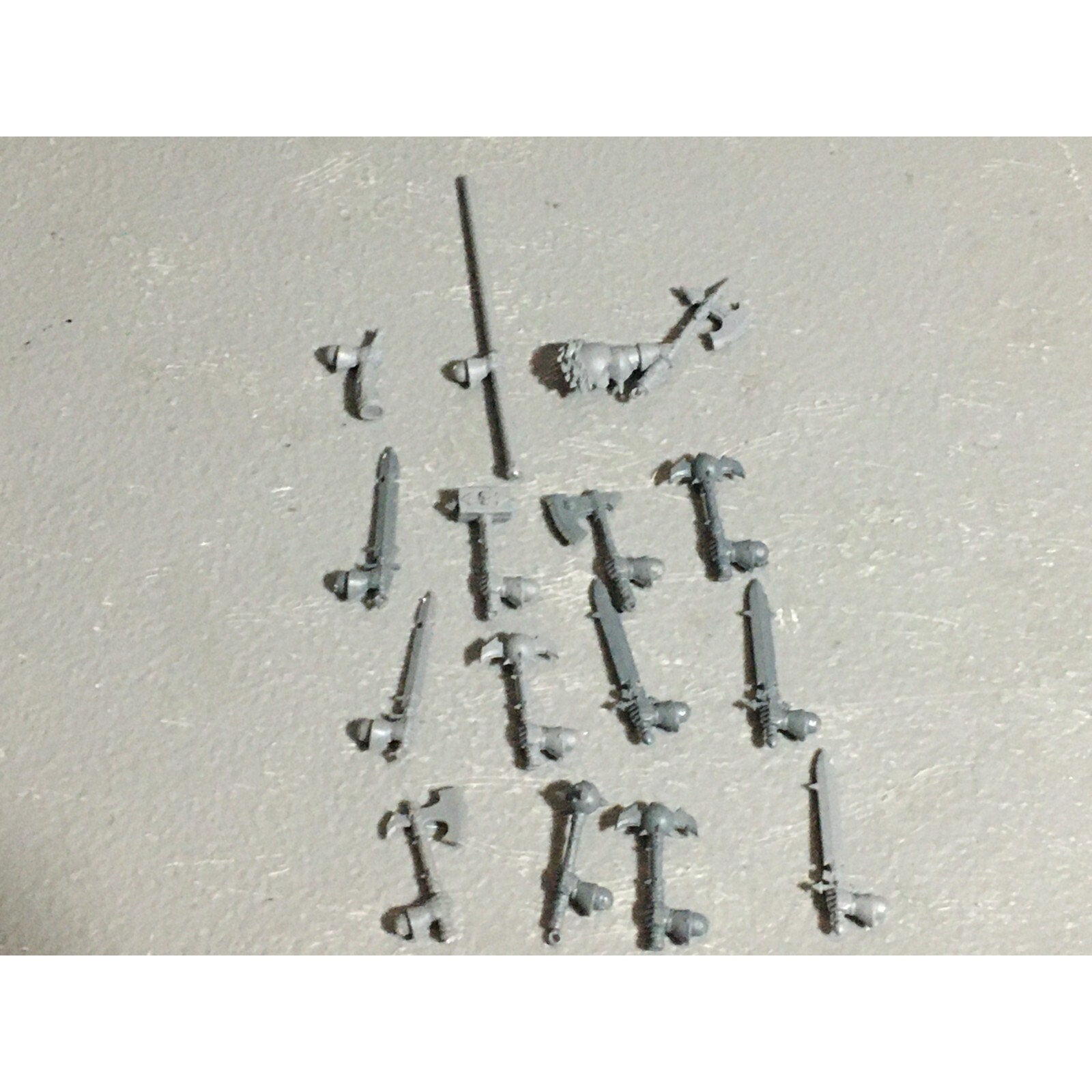 A22718 WARHAMMER FANTASY CHAOS MORTALS WARRIORS BITS LOT HANDS GW