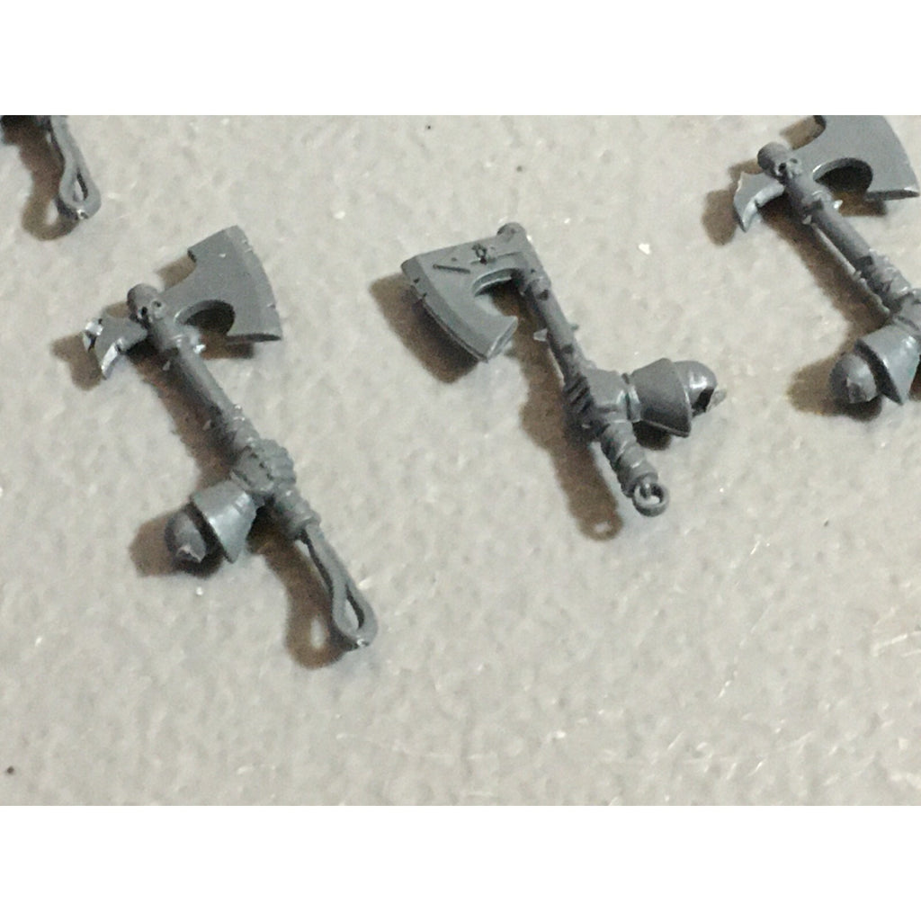 A22209 WARHAMMER FANTASY CHAOS MORTALS BITS LOT AXE HANDS GAMES WORKSHOP