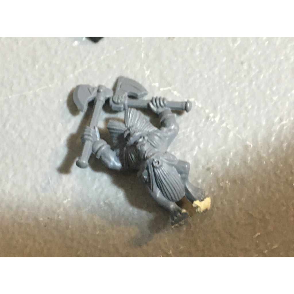 A18362 WARHAMMER FANTASY DWARFS SKULL PASS SLAYER CHAMPION 2X GW